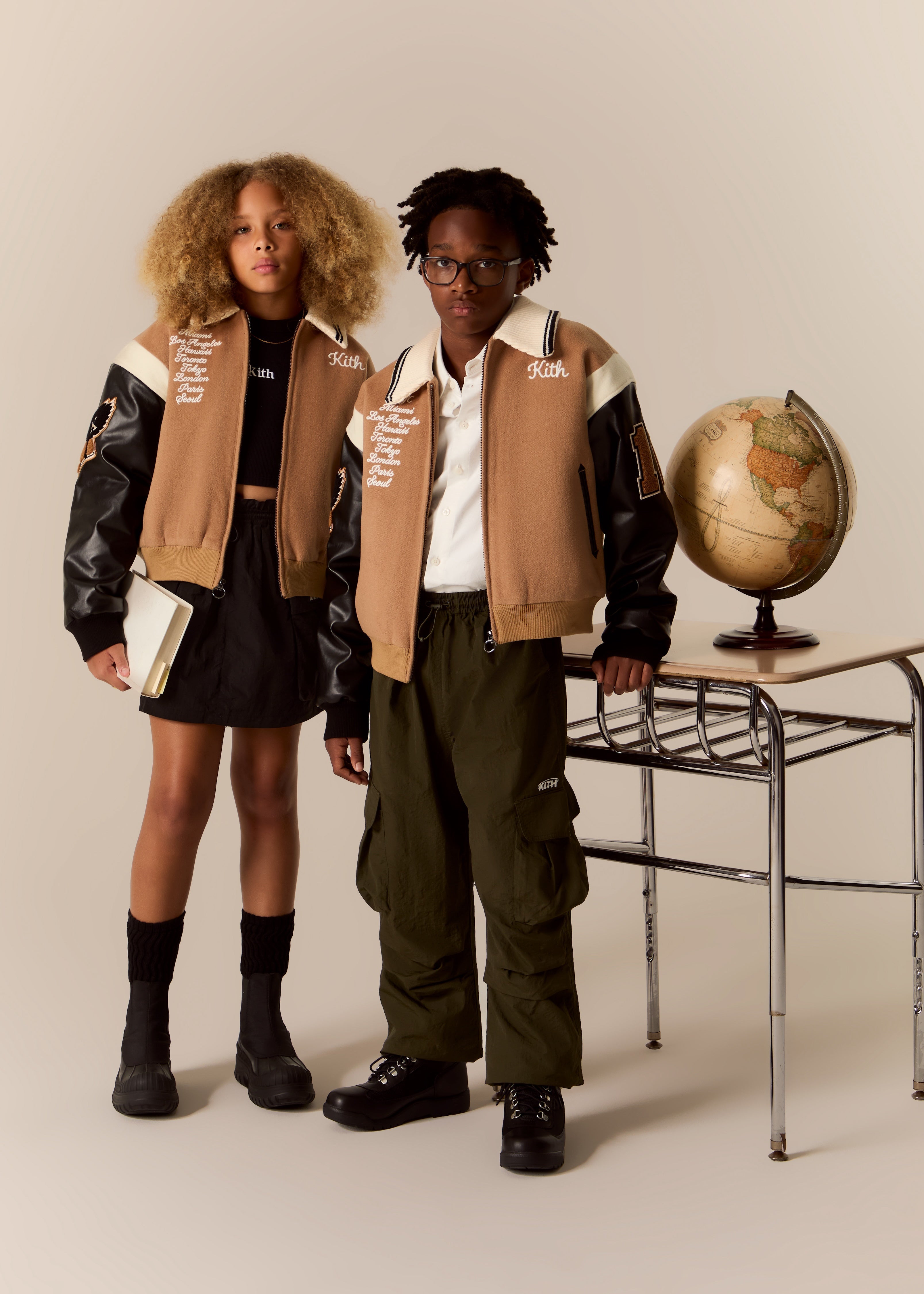 kith kids セットアップ KHK190027-406-Front.jpg?v=