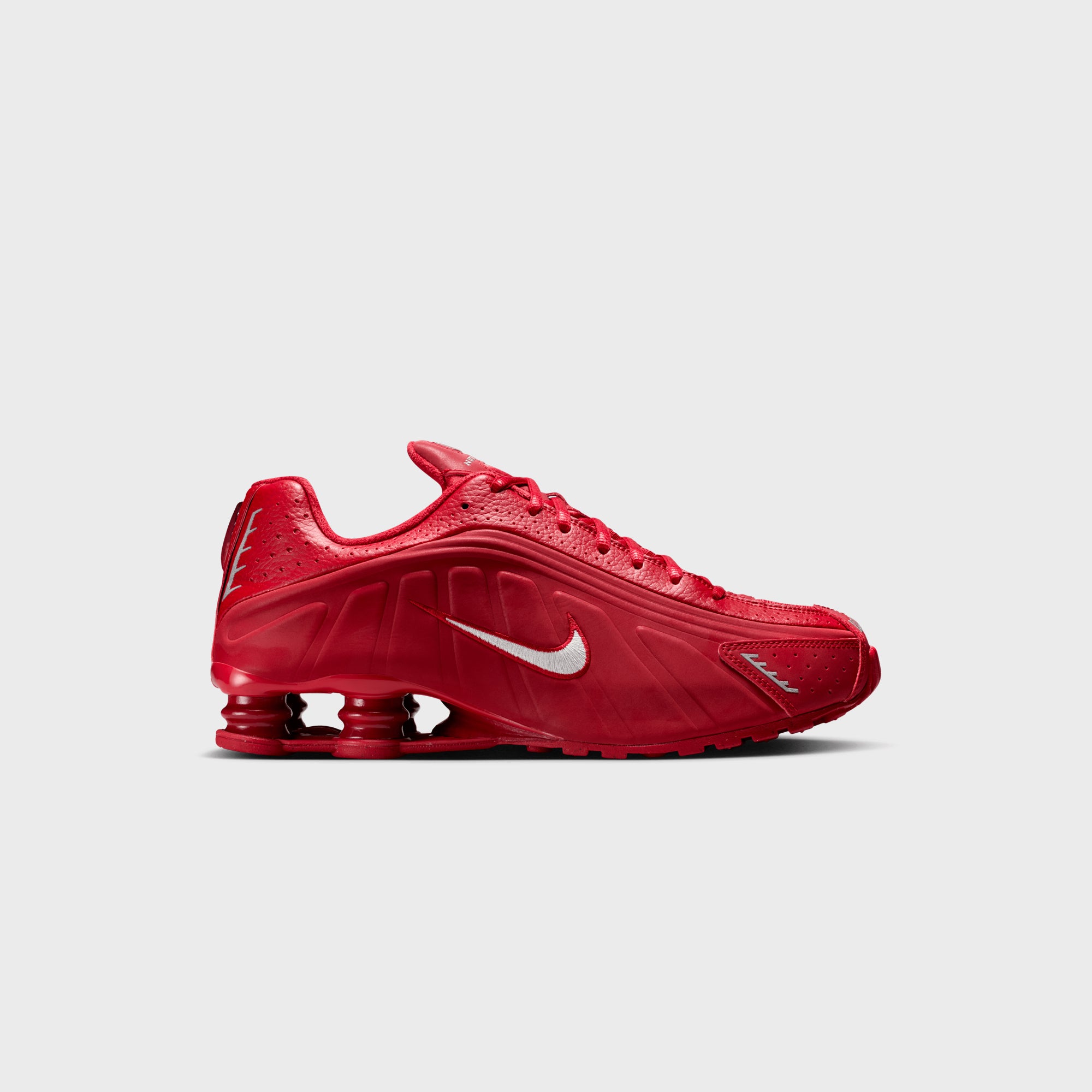Nike Shox R4 - Red – Kith Japan Nike Shox R4 - Red – Kith Japan