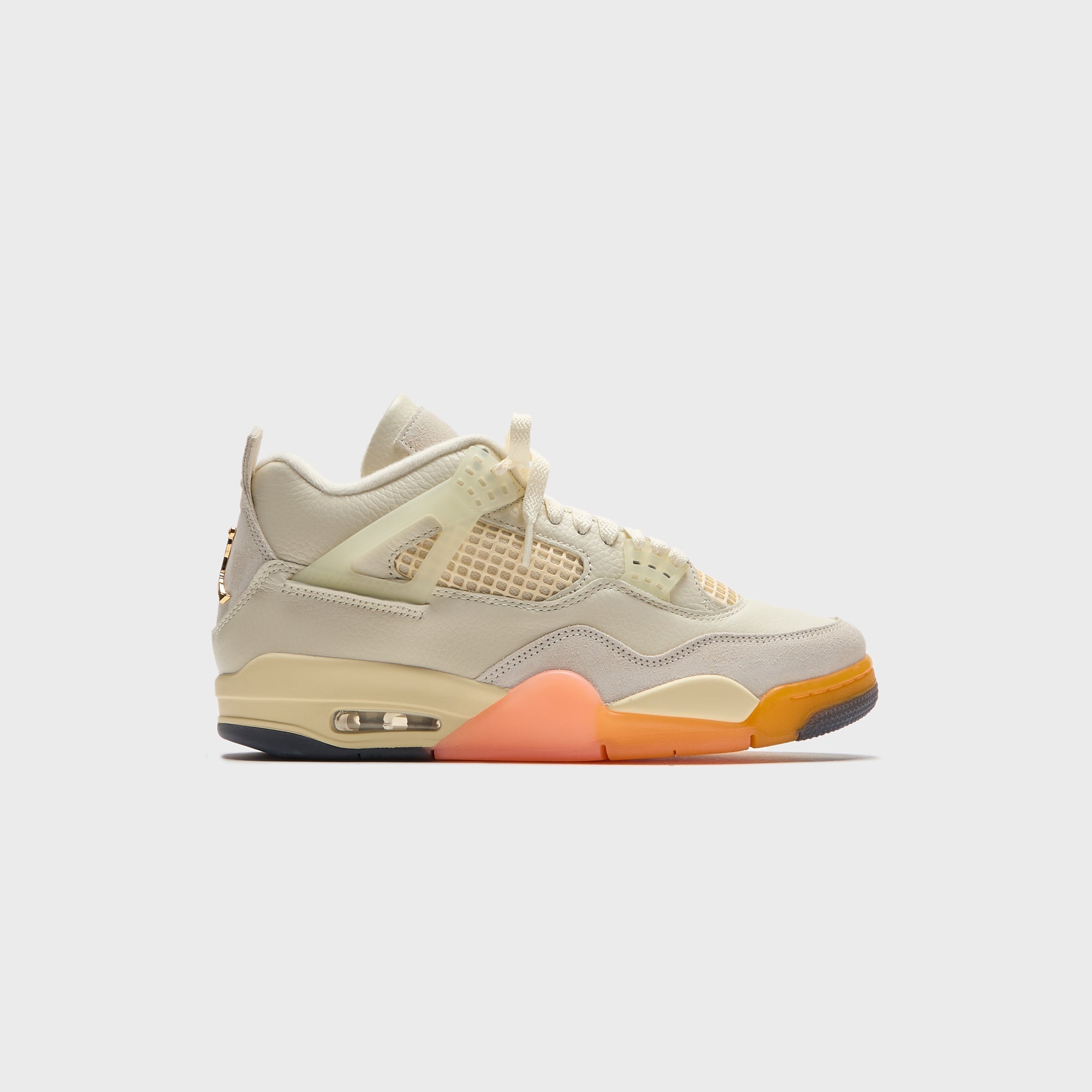 Jordan WMNS Air Jordan 4 - Retro Coconut Milk / Metallic Gold