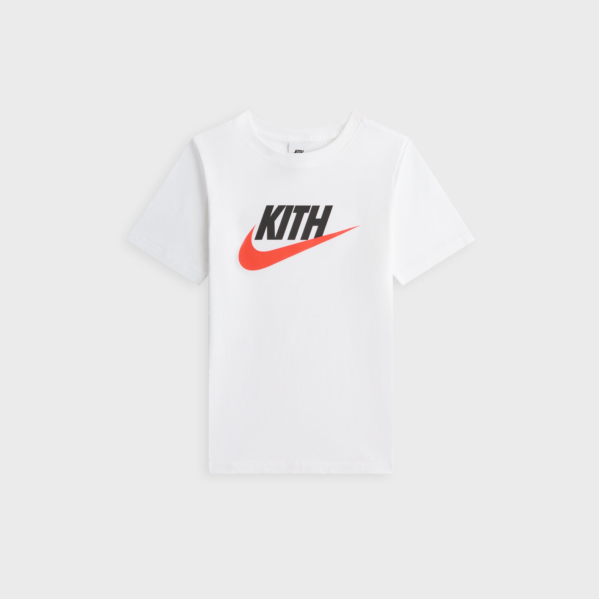 KITH NIKEピンバッジ NKIM7677-100-Front.jpg?v=