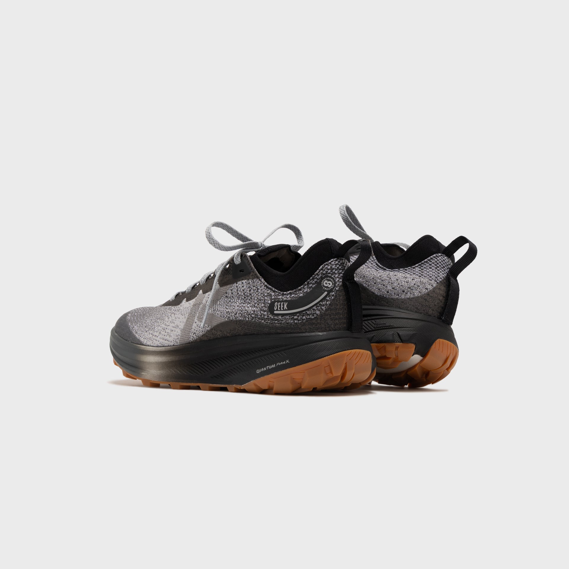 Keen Seek - Black