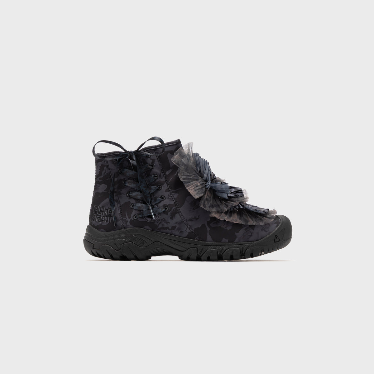 Keen × Collina Strada WMNS Targhee EXP - Black / Black