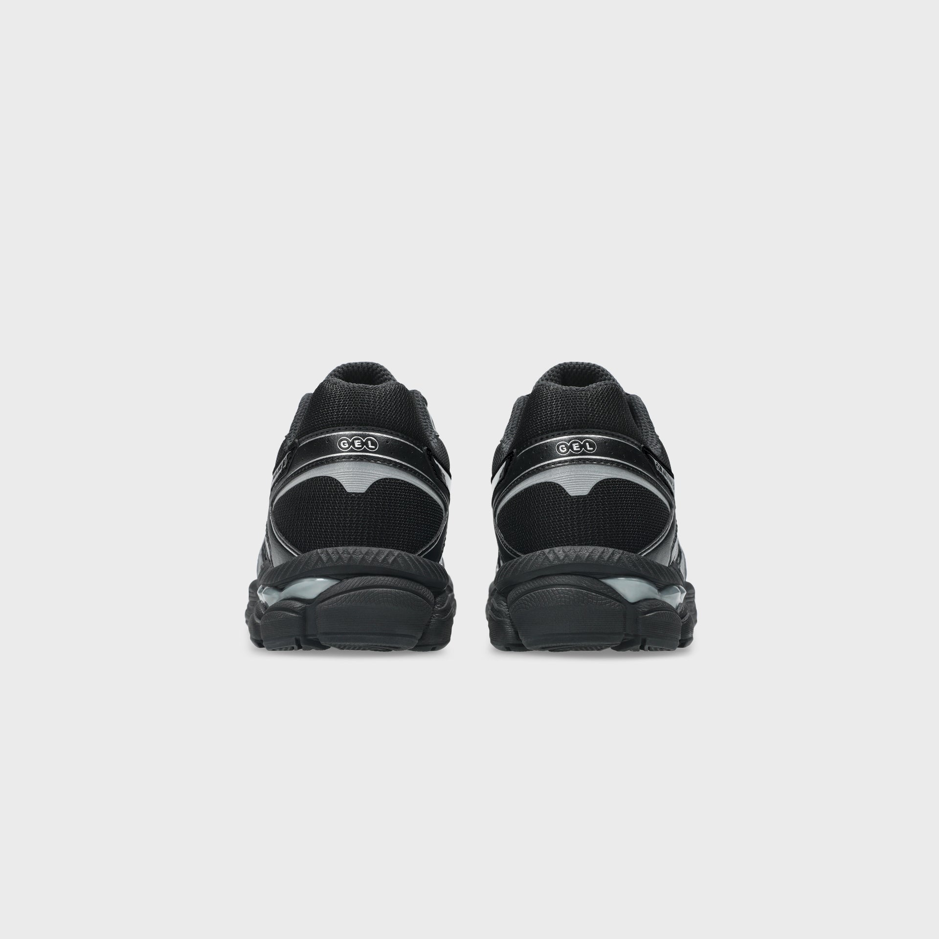 Asics Gel-Cumulus 16 - Black