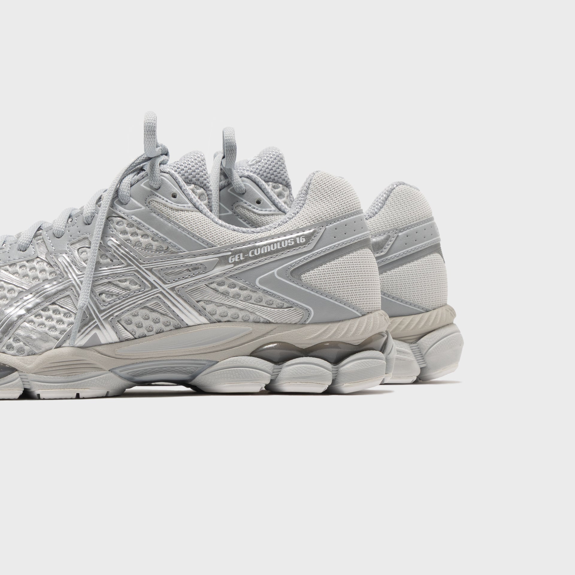 ASICS Gel-Cumulus 16 - Glacier Grey / Pure Silver