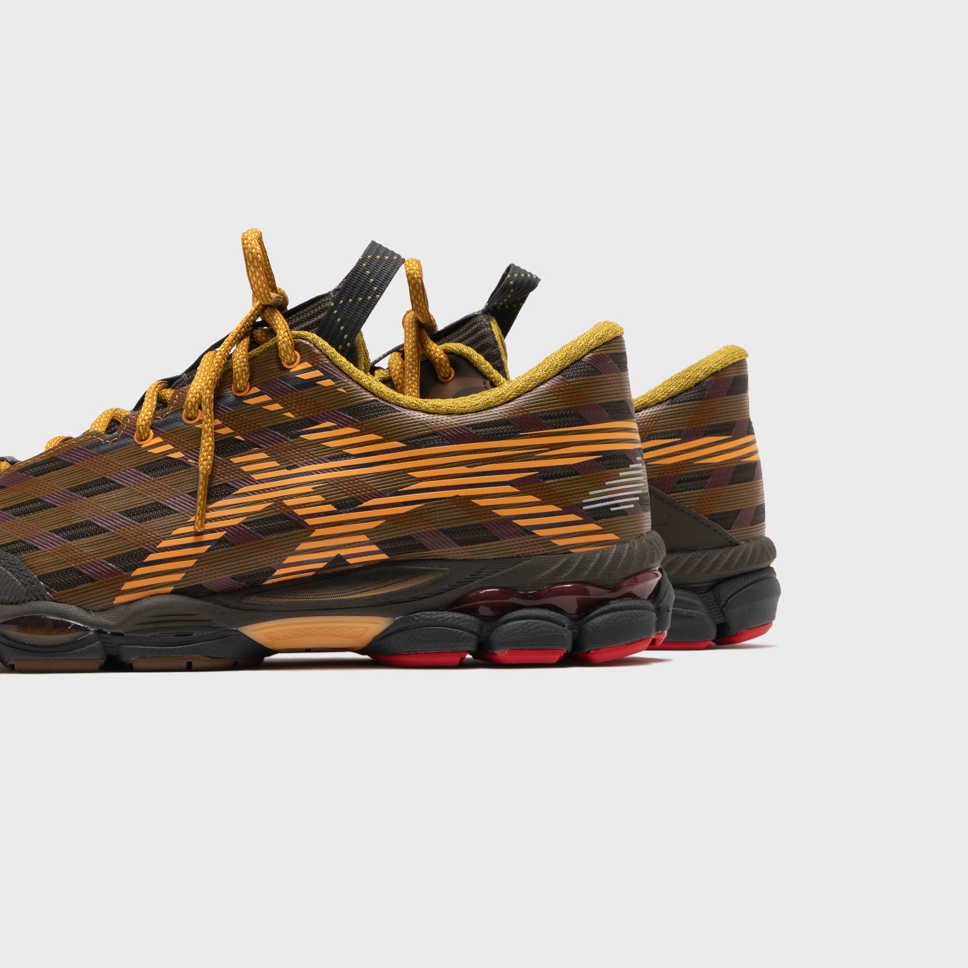 ASICS US8-S GEL-SJ33 - Black Coffee / Orange Lily