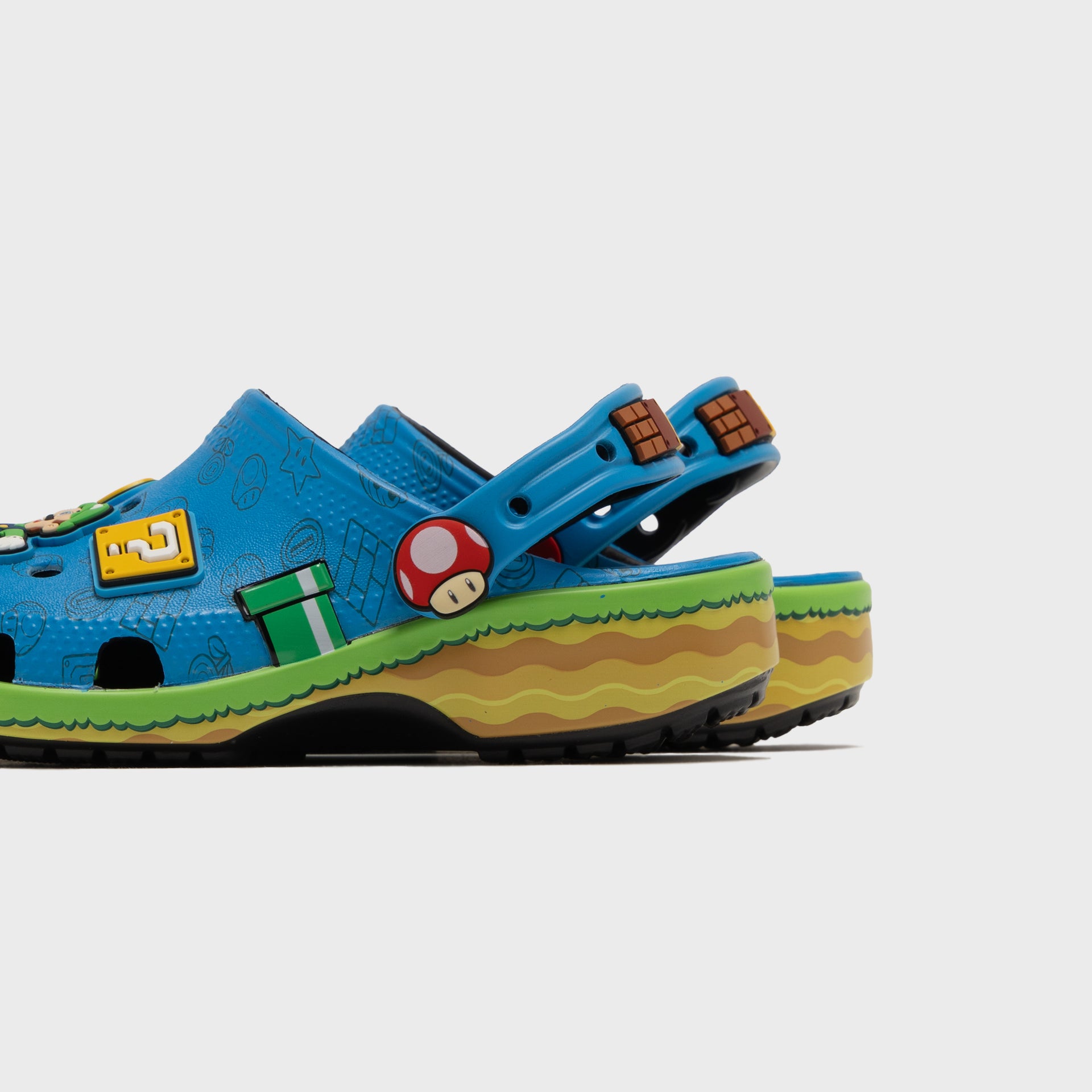 Crocs Super Mario Core Classic Clog - Multi