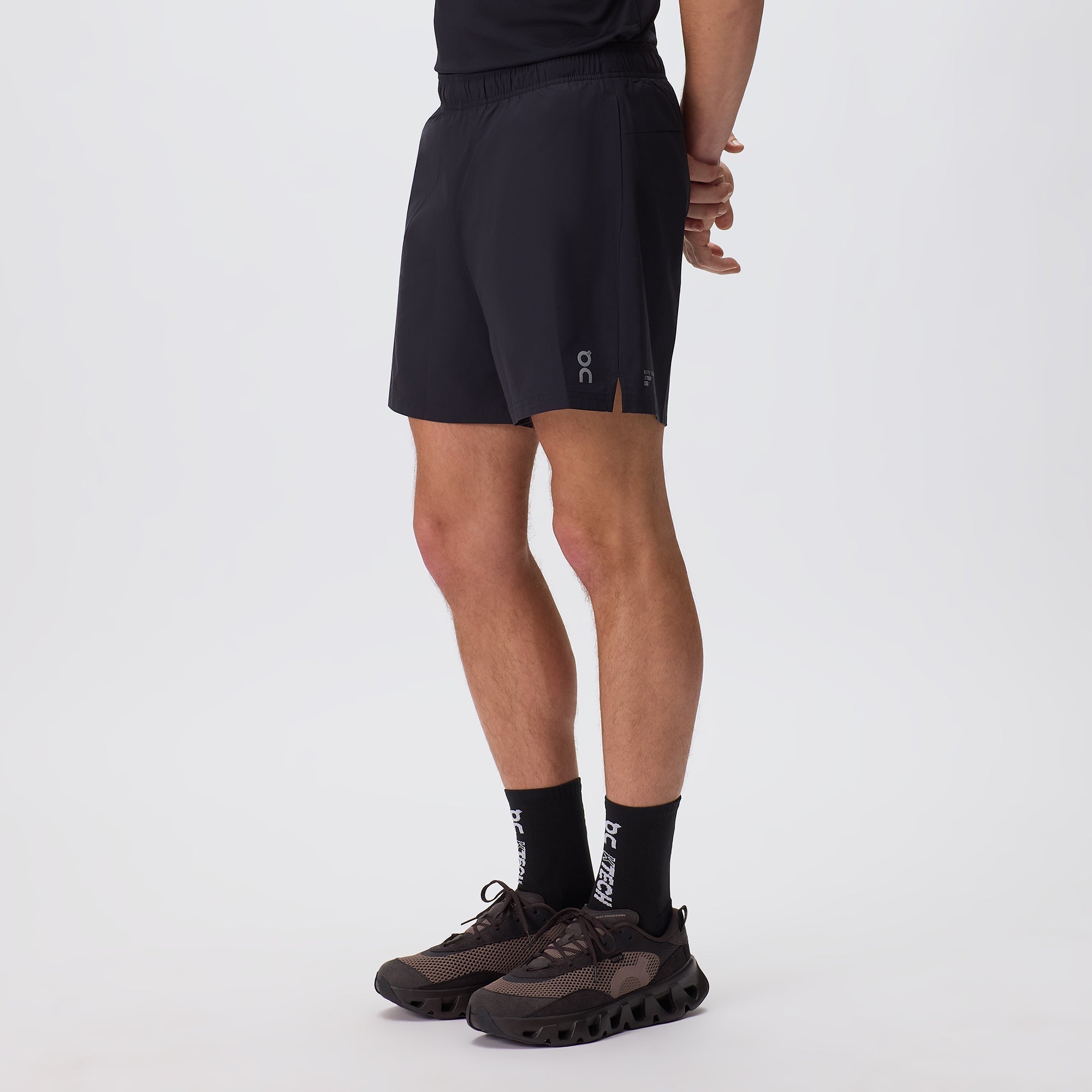 260213_ON_RUNNING_ECOMM_ON1MG1