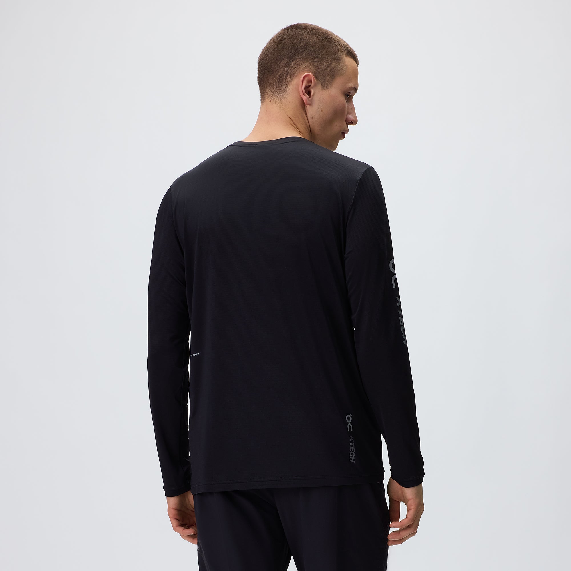 Kith for On Core Long Sleeve Tee - Black – Kith Japan