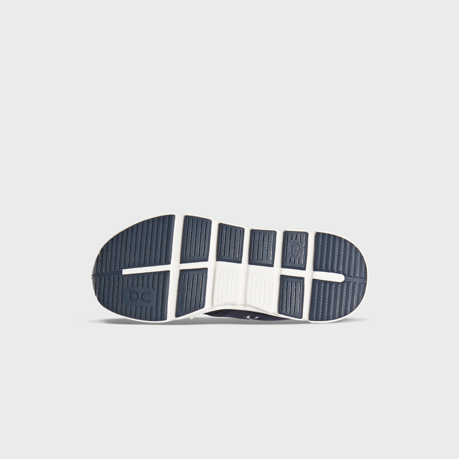 On Running Cloud Play - Navy