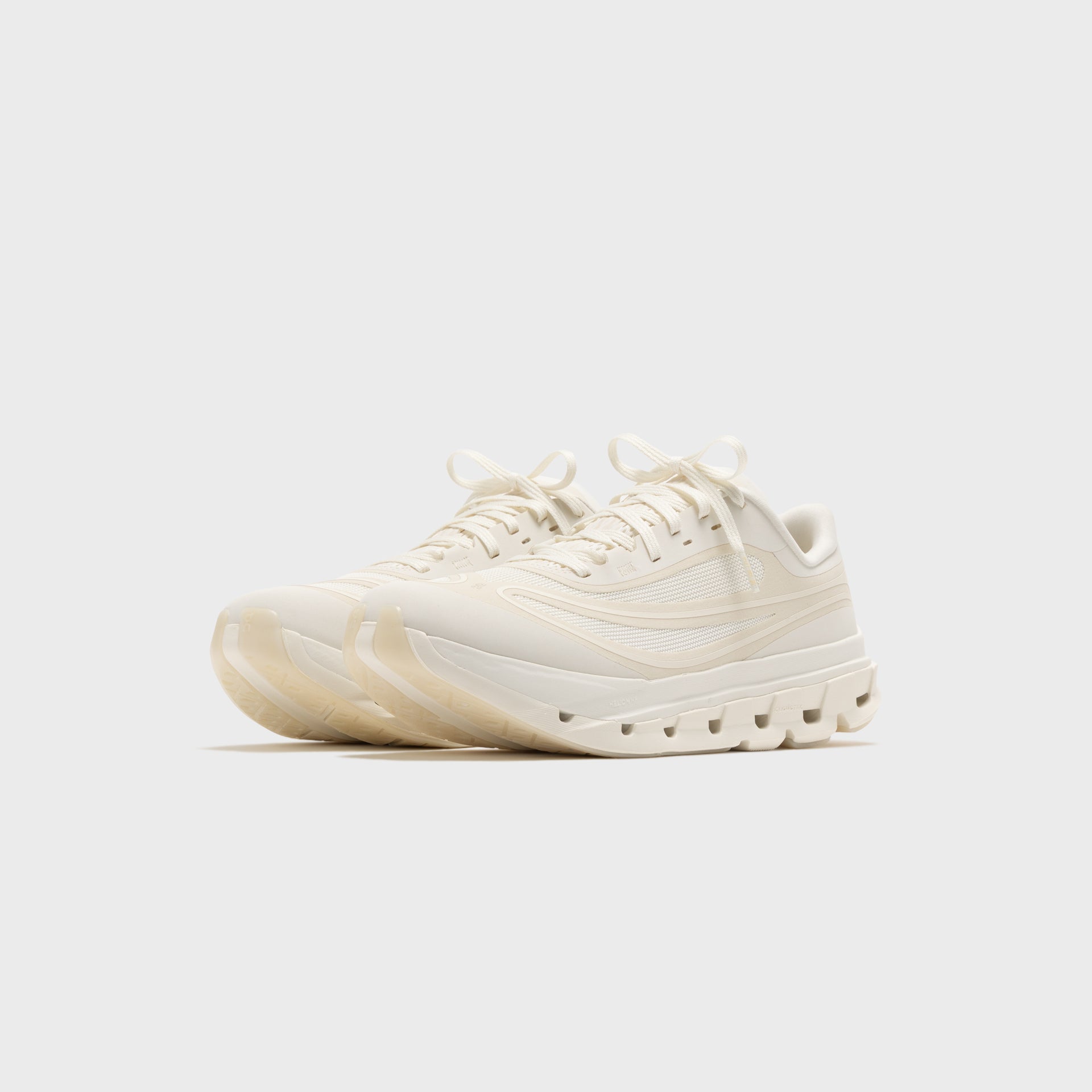 On Running Cloudflow 5 AD - Ivory / Grain