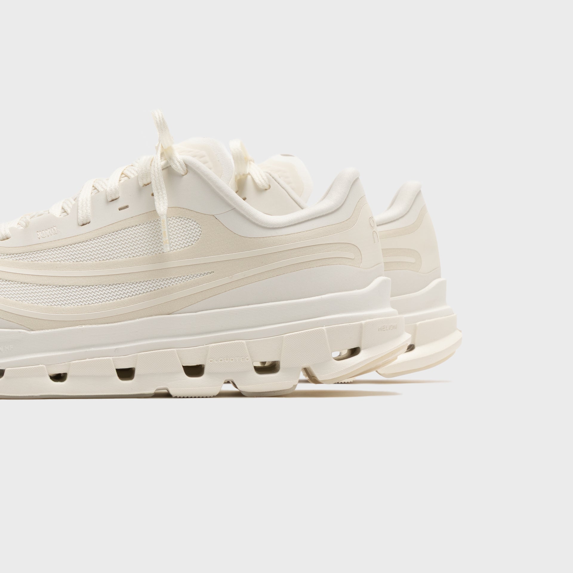 On Running Cloudflow 5 AD - Ivory / Grain