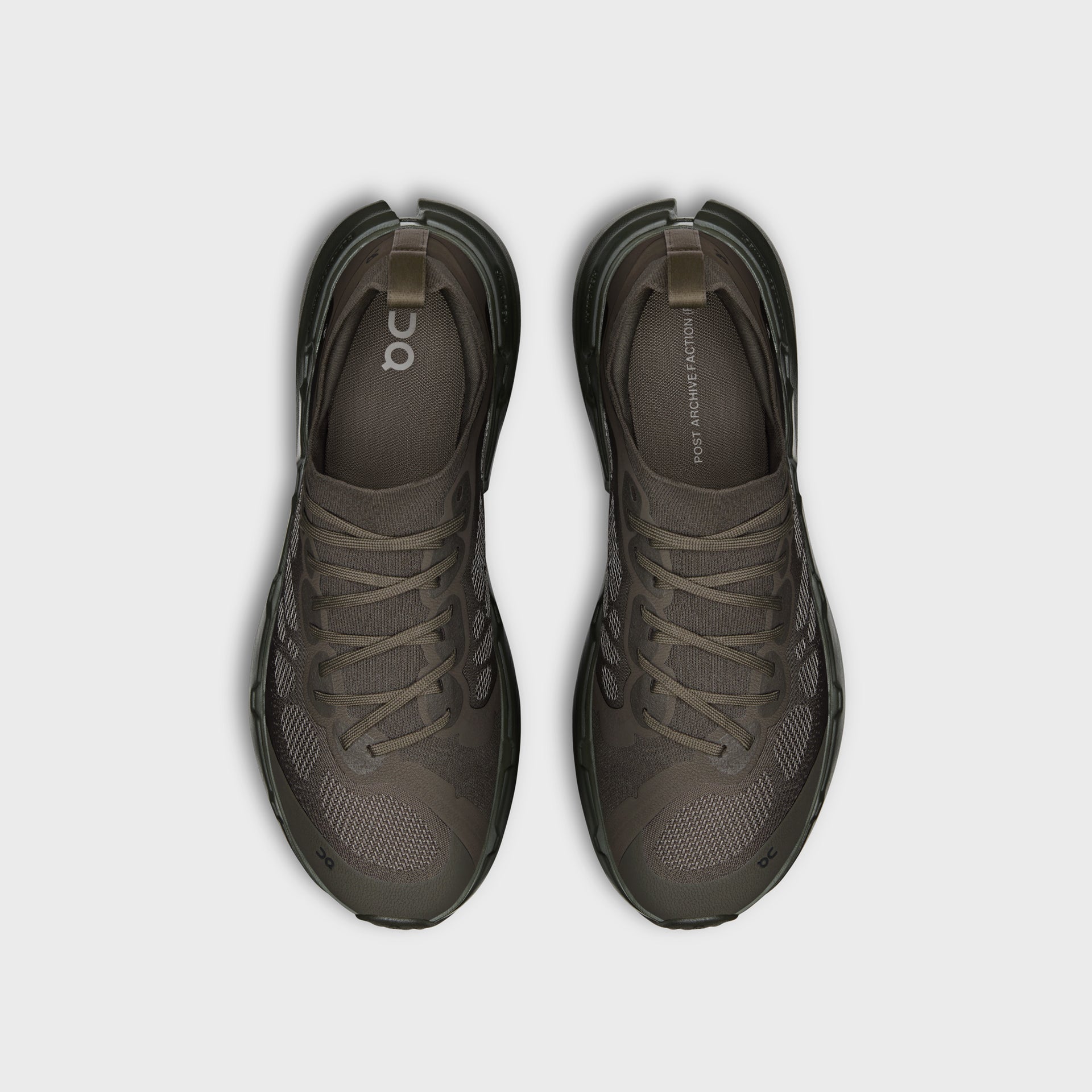 On Running x Post Archive Faction WMNS Cloudsoma - Cobble / Raven