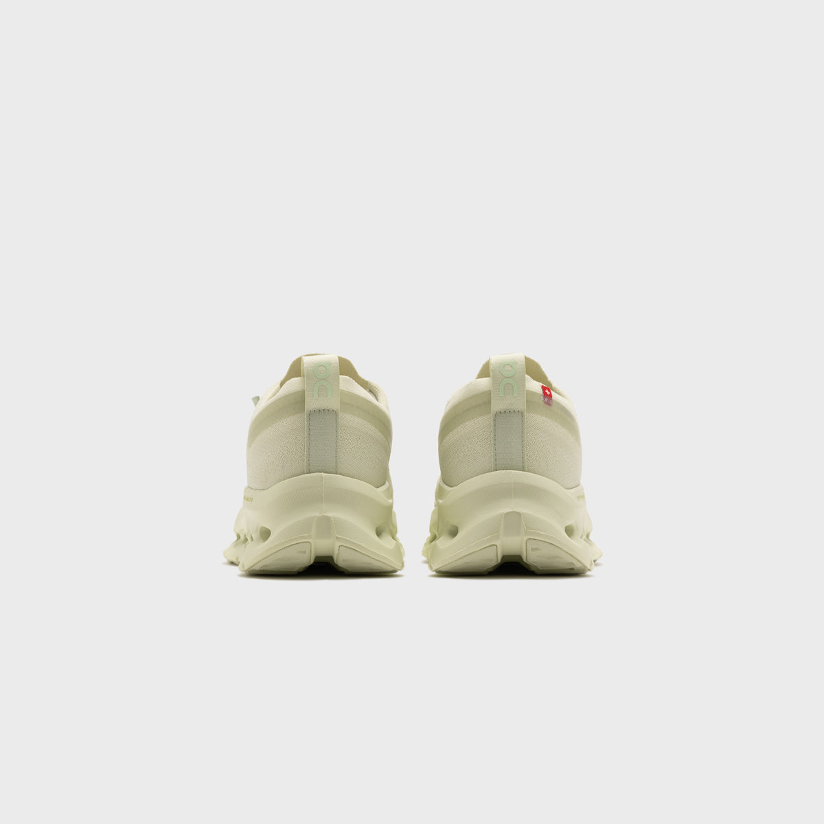 On Running WMNS Cloudtilt Moon 1 - Haze / Haze