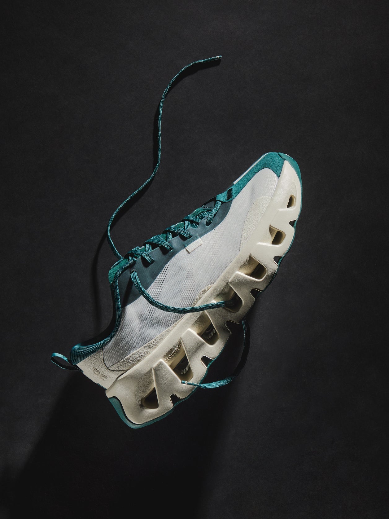 Kith for On K-Tech 1 & K-Tech 2 – Kith Japan