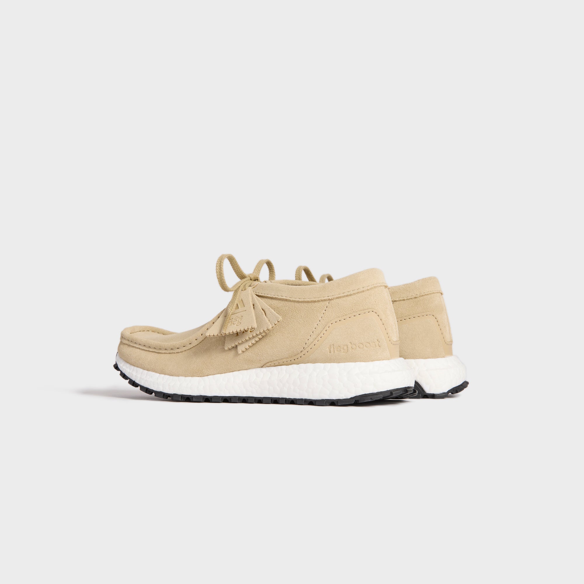 靴 Clarks wallabee The 8th St Wallabee by Ronnie Fieg for adidas Originals & Clarks