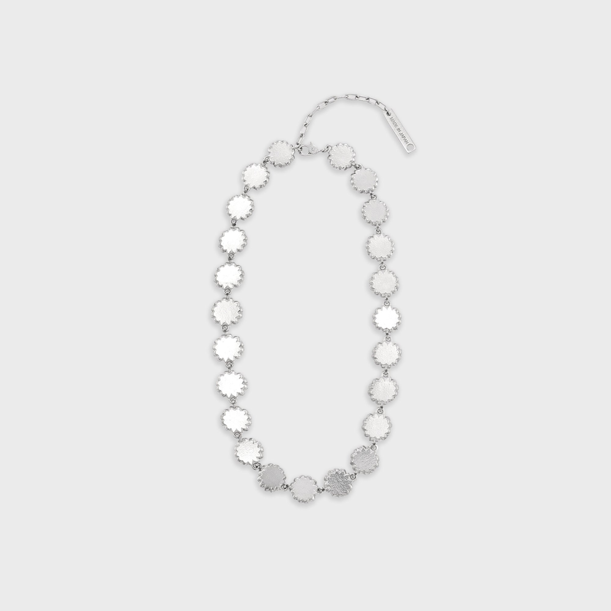 AMBUSH フラワーモチーフ ネックレス AMBUSH Crystal Flower Link Short Necklace - Silver – Kith Japan