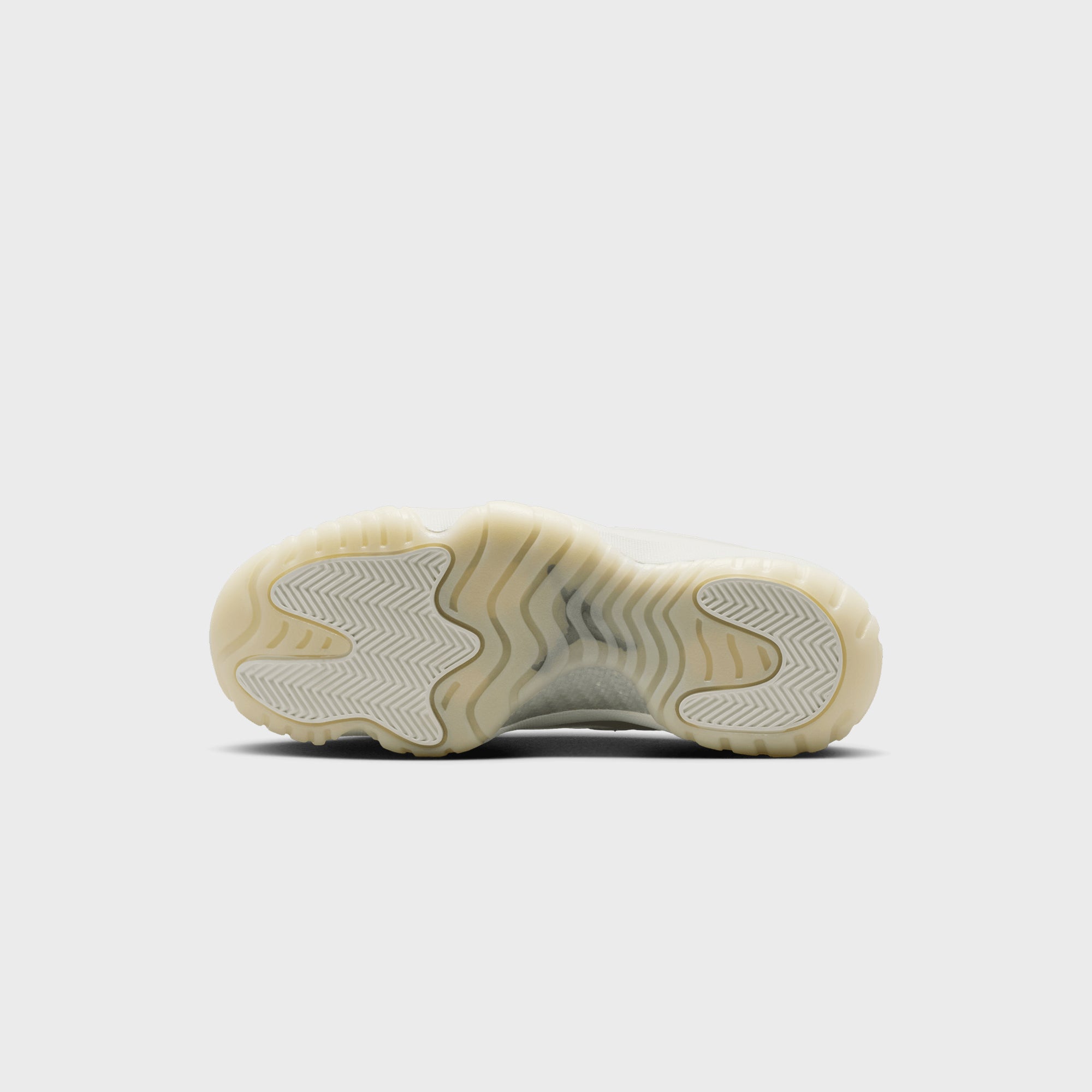 Jordan WMNS Air Jordan 11 Retro - Sail / Pearl Grey / White
