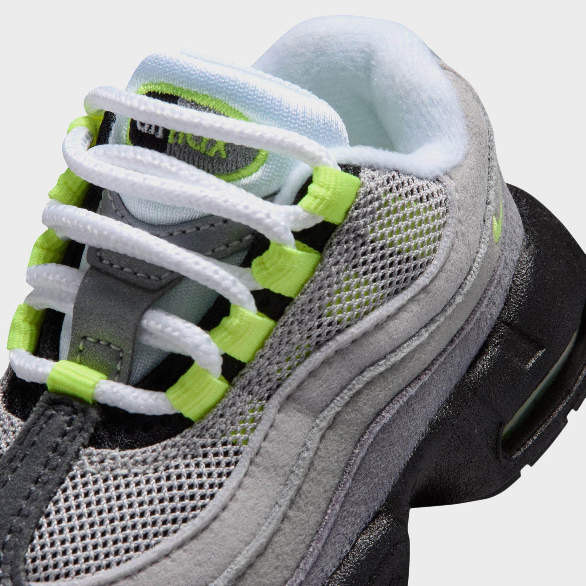 Nike Air Max 95 TD - Black / Neon Yellow / Anthracite / Light Graphite