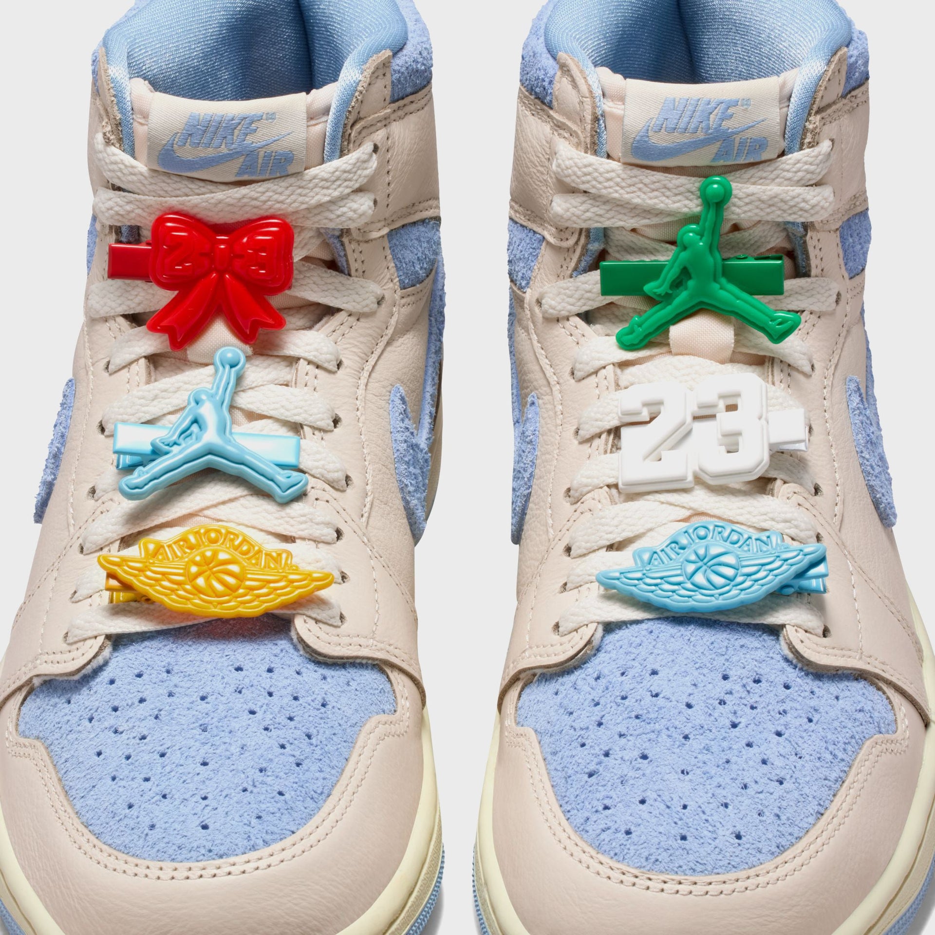 Jordan WMNS Air Jordan 1 Retro  High OG - Pale Ivory/Psychic Blue/ Coconut Milk