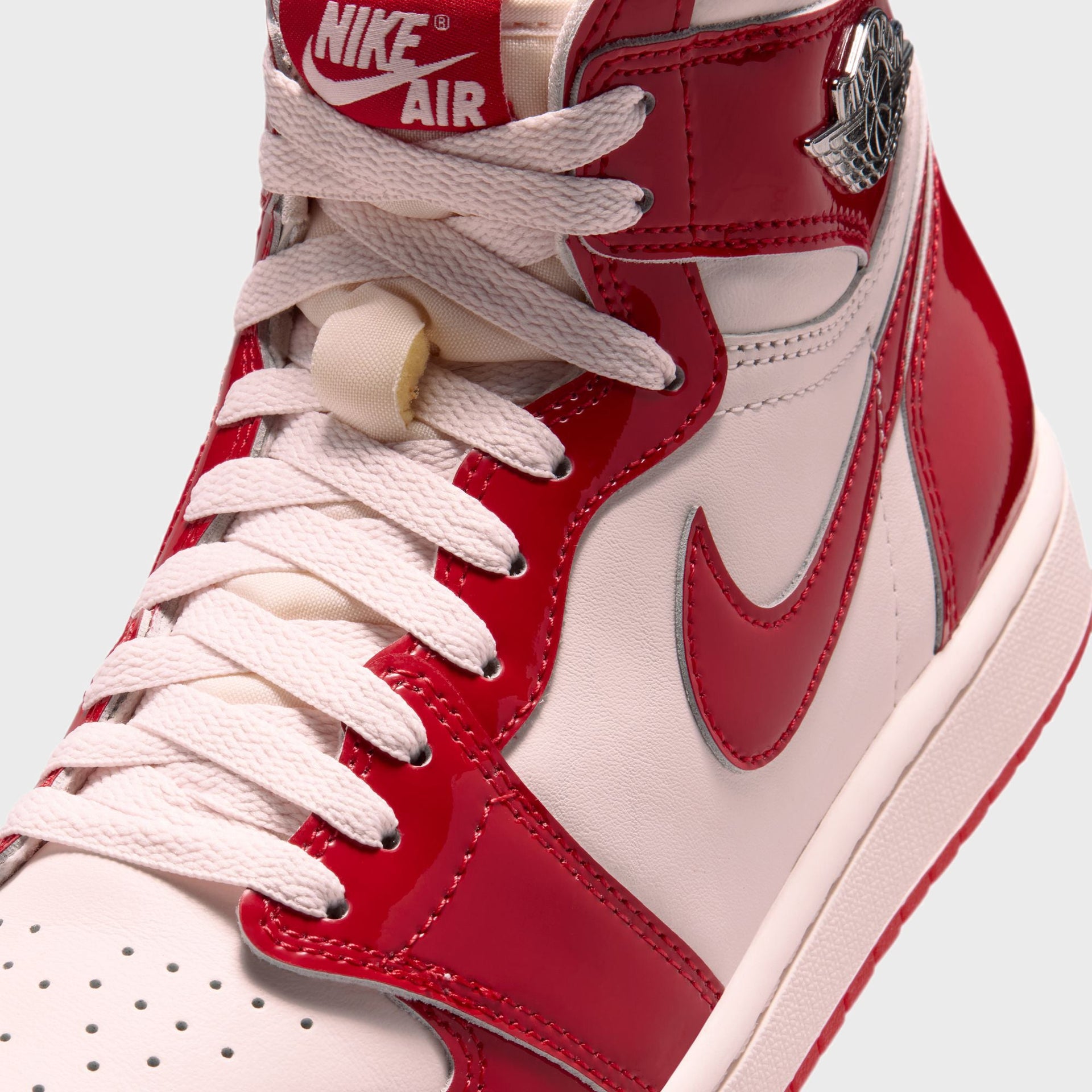 Jordan WMNS Air Jordan 1 High OG - University Red / Metallic Silver / Light Soft Pink