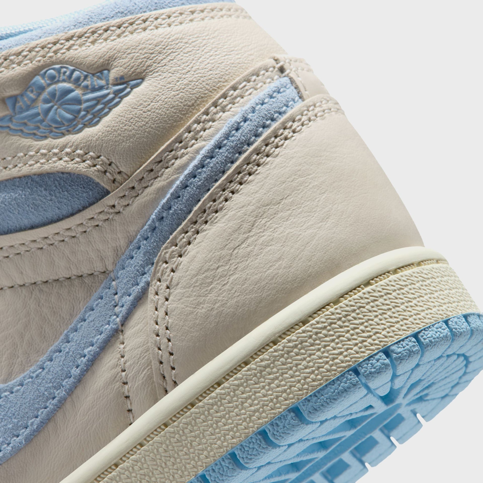 Jordan PS Air Jordan 1 Retro High OG - Pale Ivory / Psychic Blue / Coconut Milk