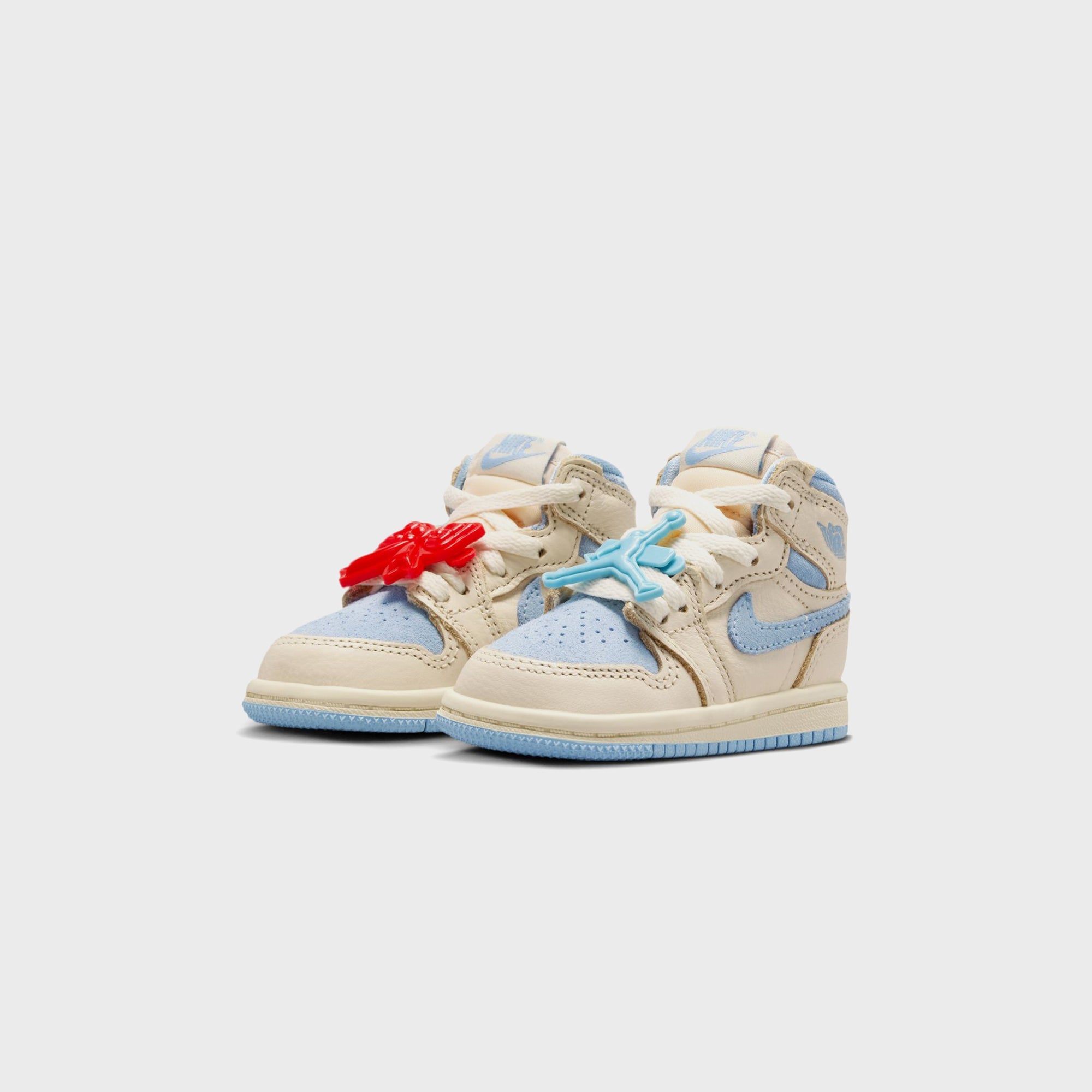 Jordan TD Air Jordan 1 Retro High OG - Pale Ivory / Psychic Blue