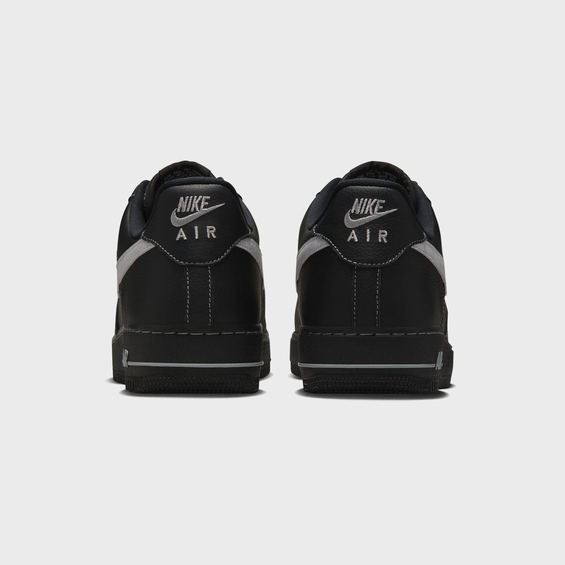 Nike Air Force 1 `07 Lv8 - Black / Wolf Grey