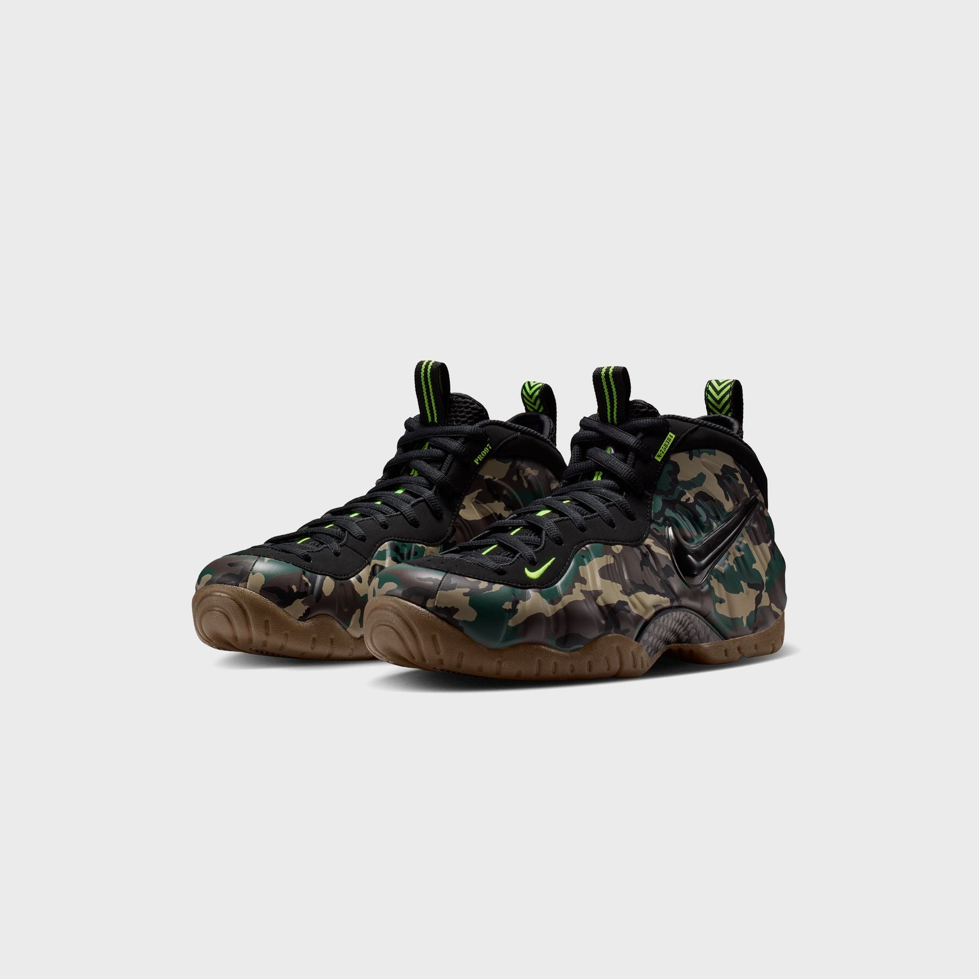 Nike Air Foamposite Pro - Black / Multicolor