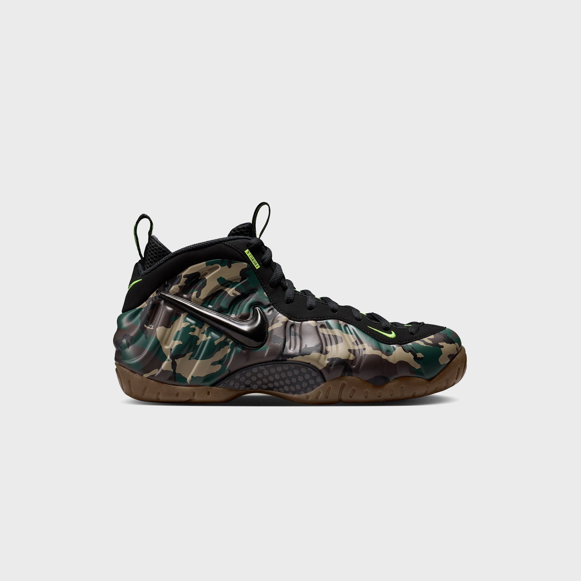 Nike Air Foamposite Pro - Black / Multicolor