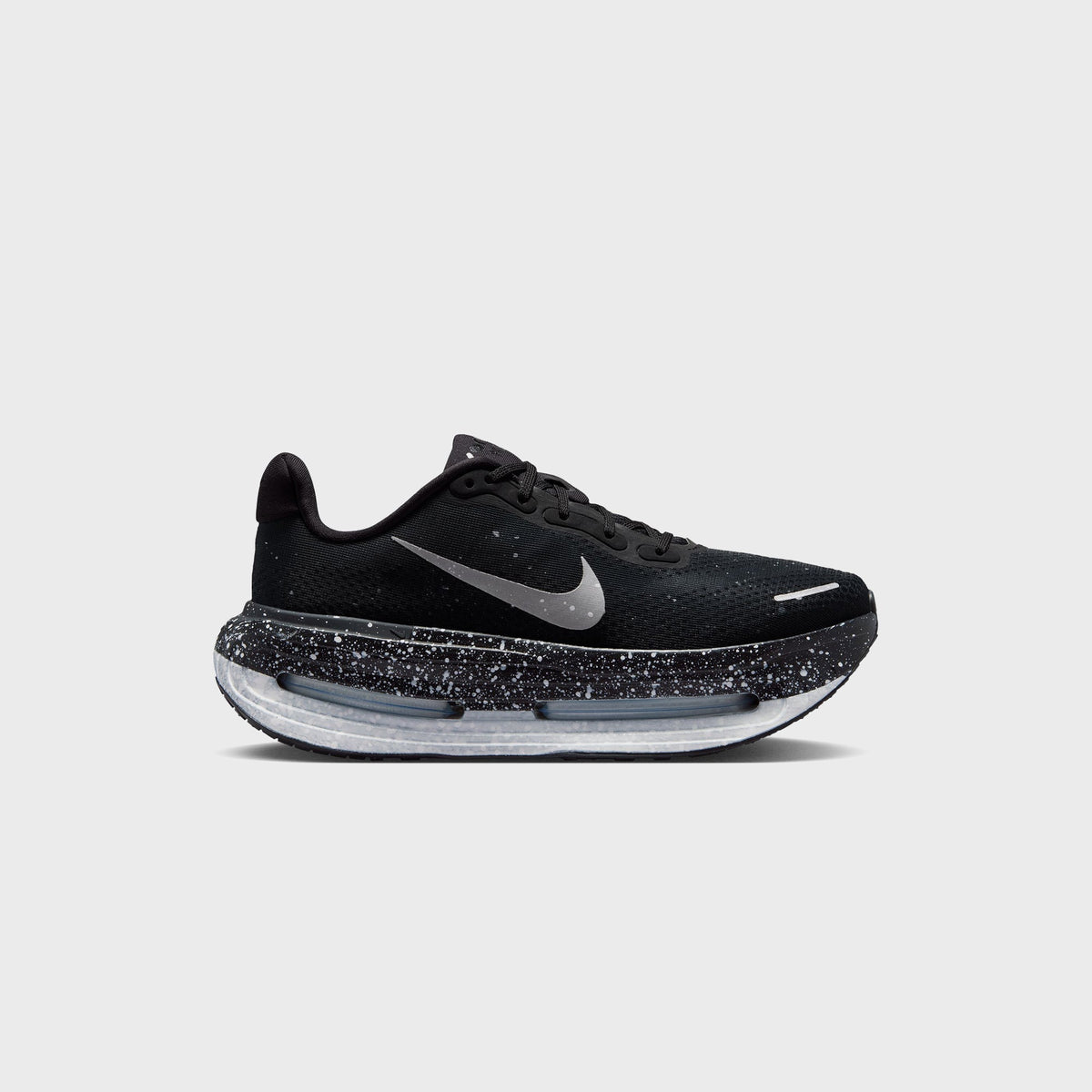 Nike WMNS Vomero Premium - Black / White / Metallic Silver