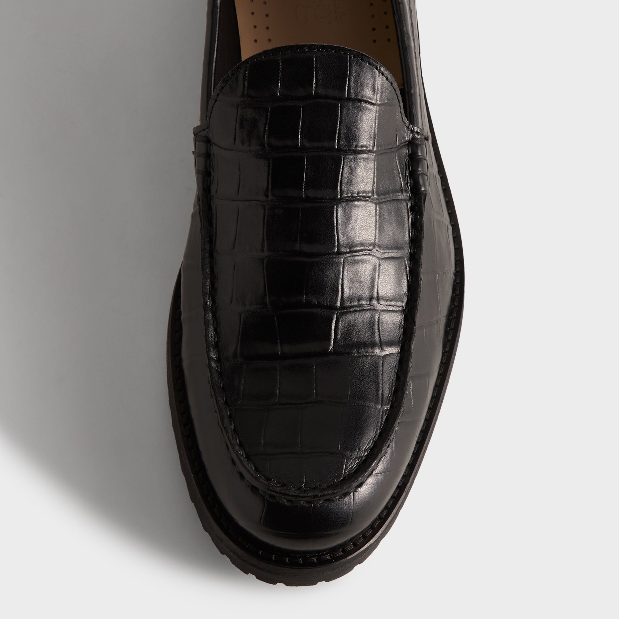 8th St by Ronnie Fieg for Clarks Originals Bristol Loafer - Black