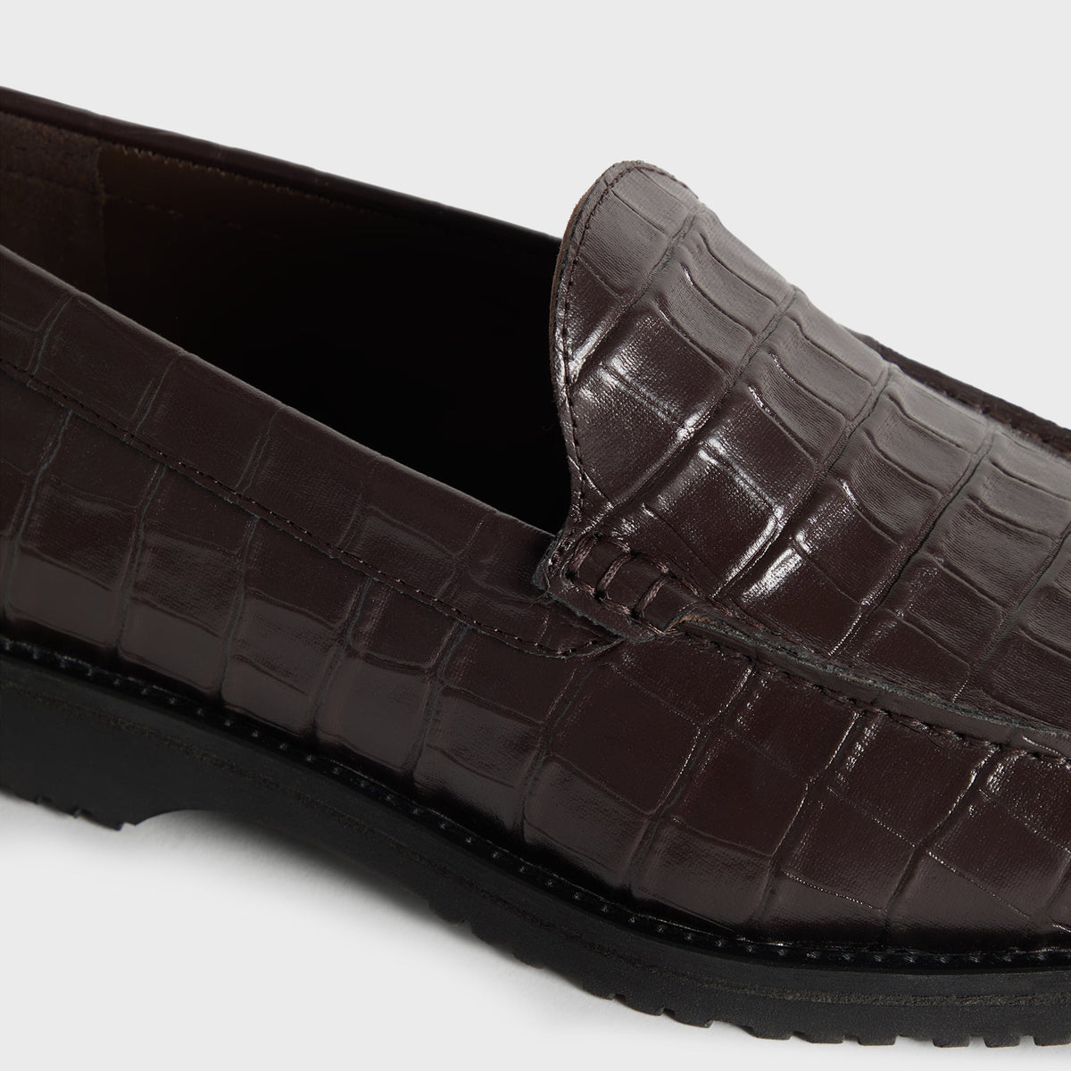 8th St by Ronnie Fieg for Clarks Originals Bristol Loafer - Brown