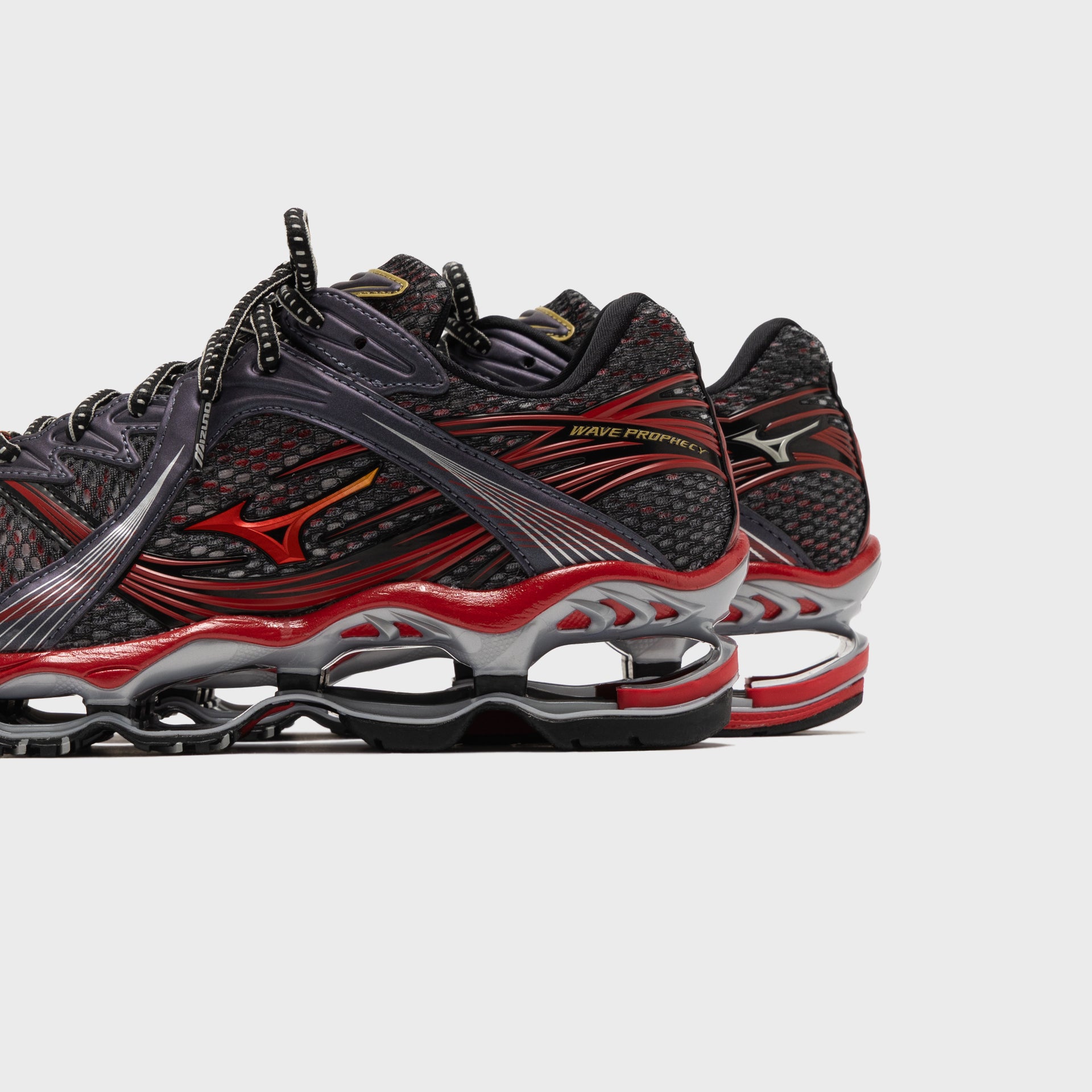 Mizuno Wave Prophecy 1 - Red / Gold