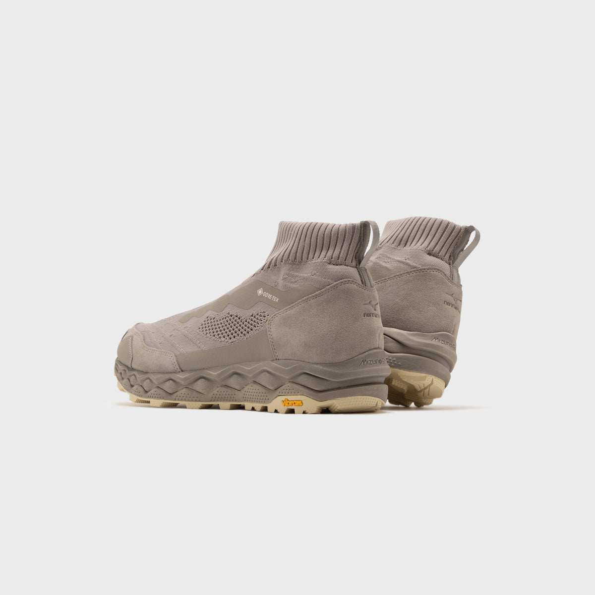 Mizuno × nonnative Wave Mujin LS Mid GTX - Khaki / Khaki
