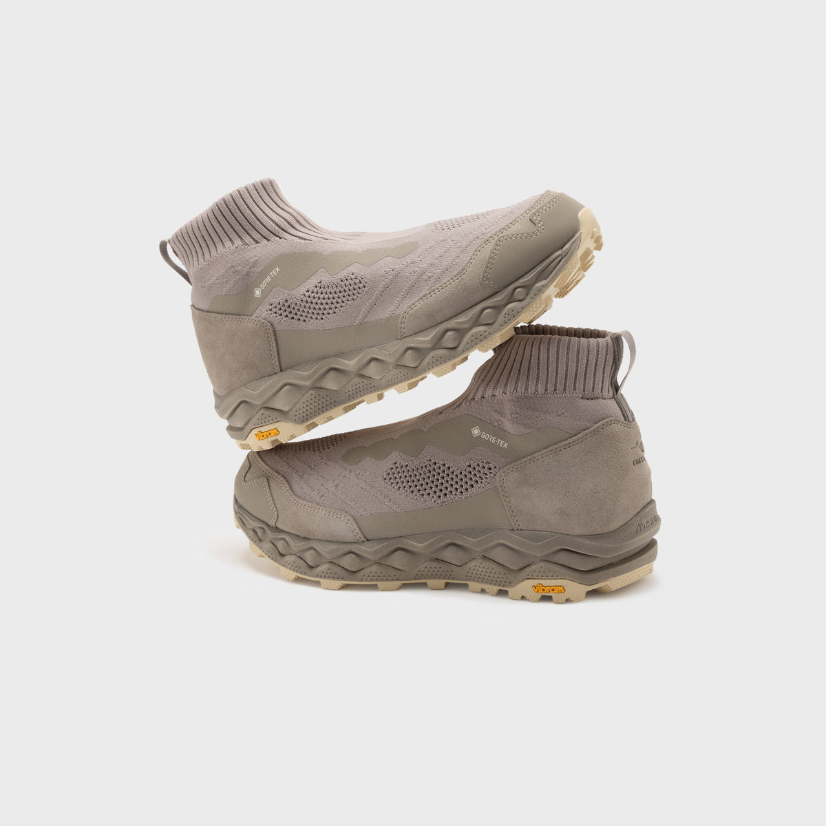 Mizuno × nonnative Wave Mujin LS Mid GTX - Khaki / Khaki