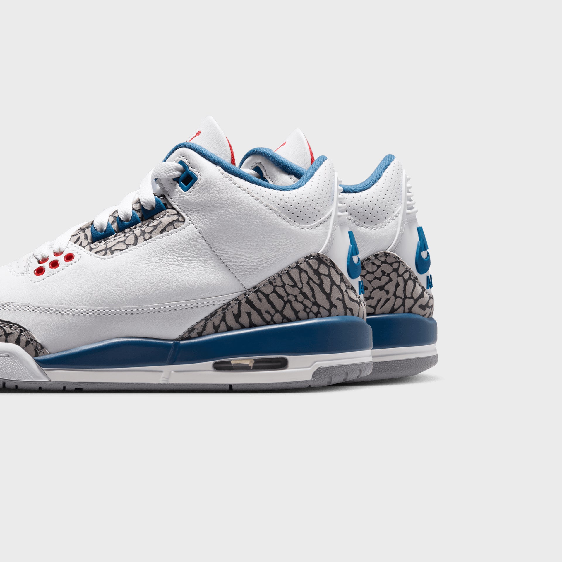 Jordan Air Jordan 3 Retro GS - White / Varsity Red / True Blue / Cement Grey / Anthracite