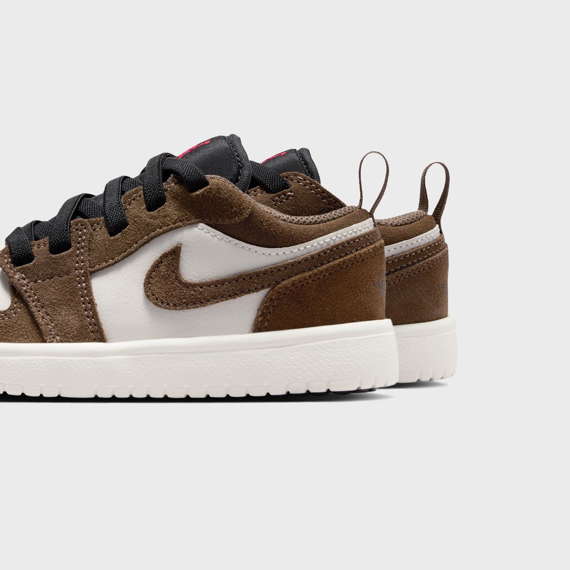 Jordan PS Jordan 1 Low Alt - Palomino / Phantom / Sail / Black