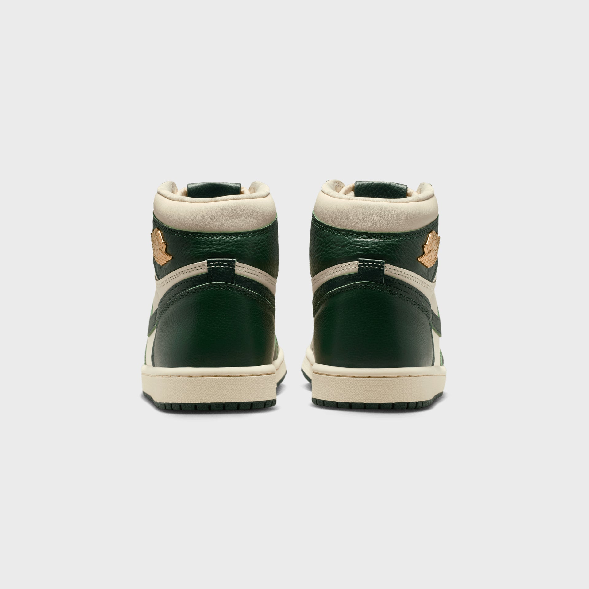 Jordan WMNS Air Jordan 1 Retro High OG - Pale Ivory / Pro Green / Fir / Coconut Milk