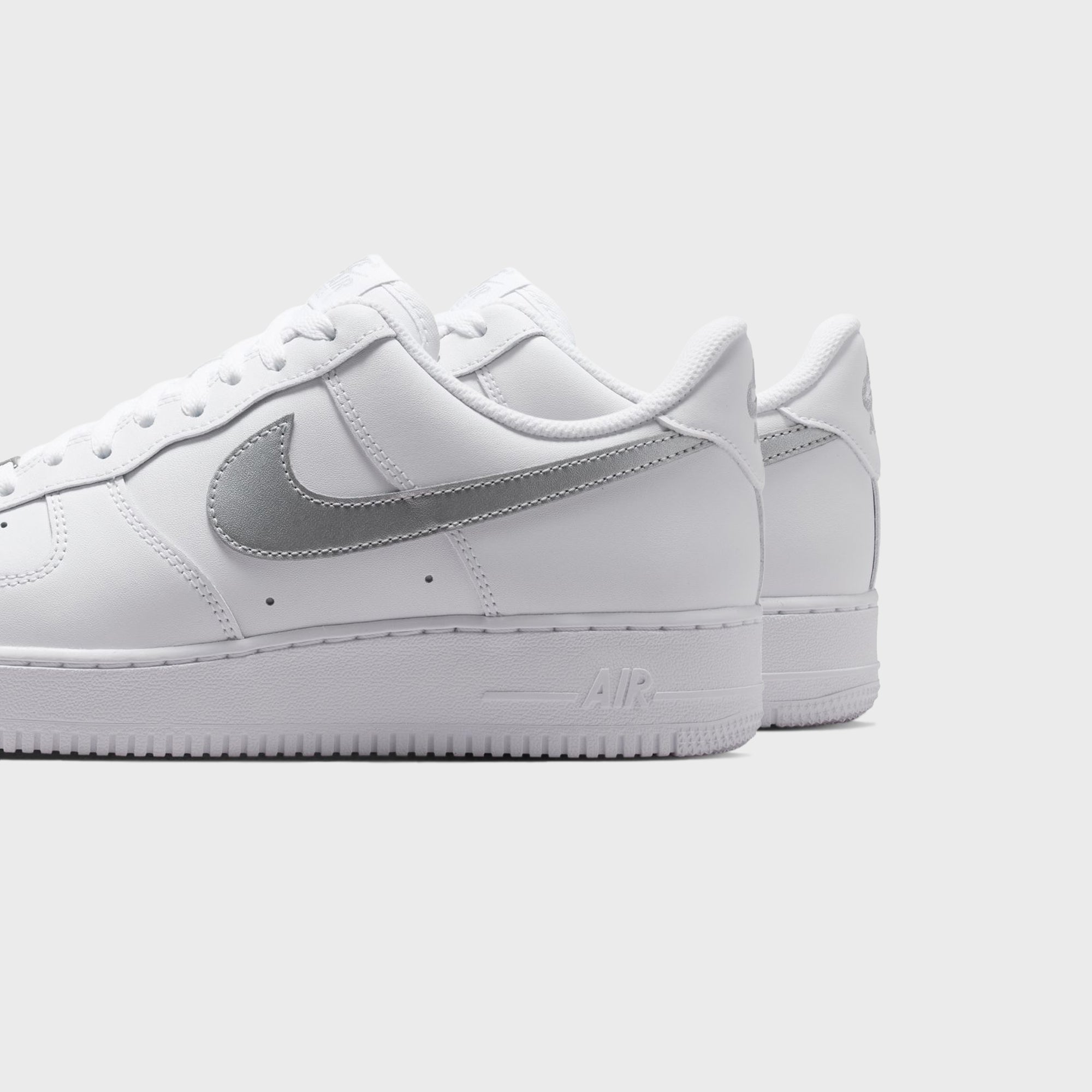 Nike Air Force 1 '07 LV8 - White / Metallic Silver – Kith Japan