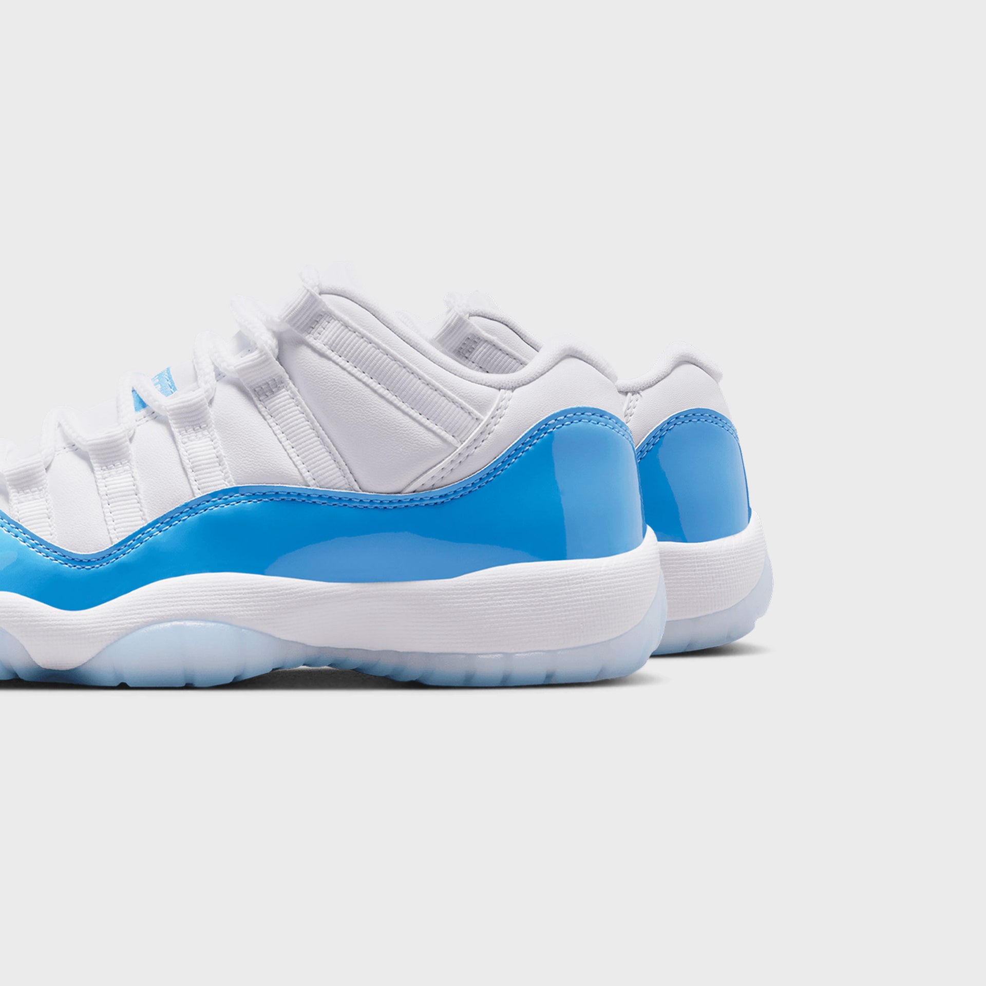 Jordan GS Air Jordan 11 Low - White / Black / University Blue