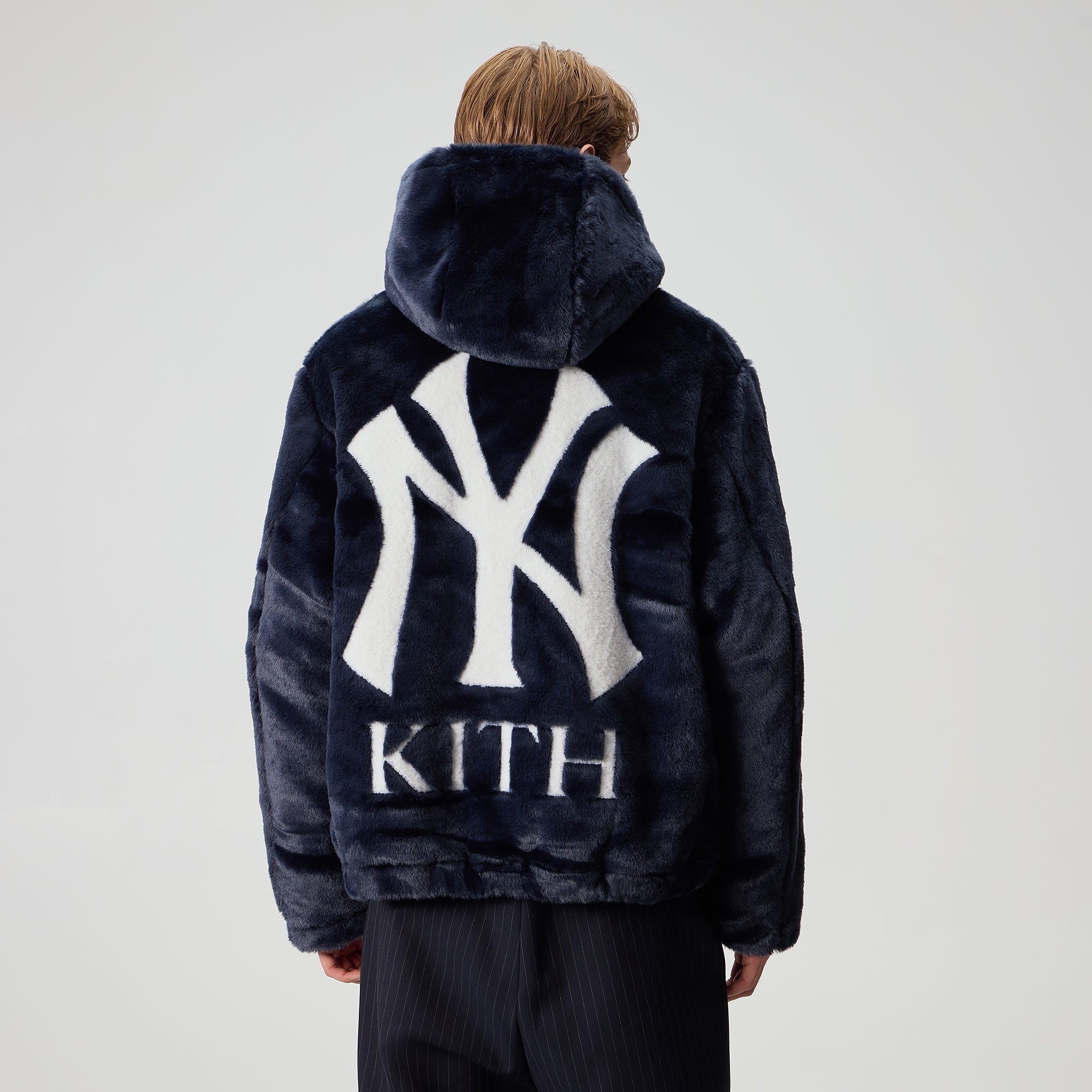 KITH ニューヨーク・ヤンキース パーカー L KITH × Yankees】プラッシュフリース ブラクストン パーカー (KITH NYC