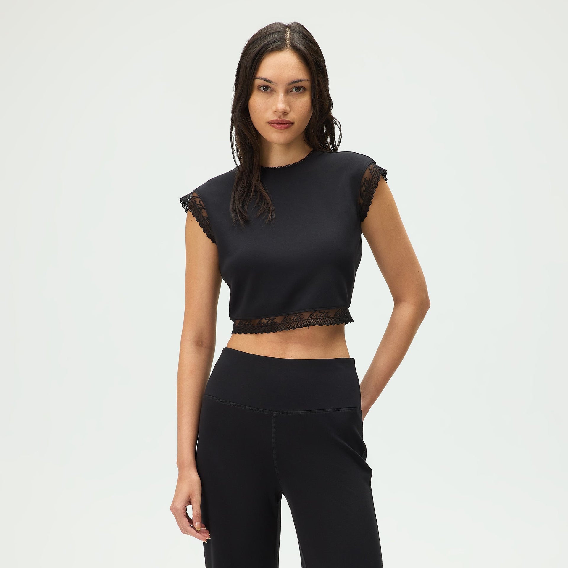 Lisa for Kith Women Cara Cropped Tee - Black