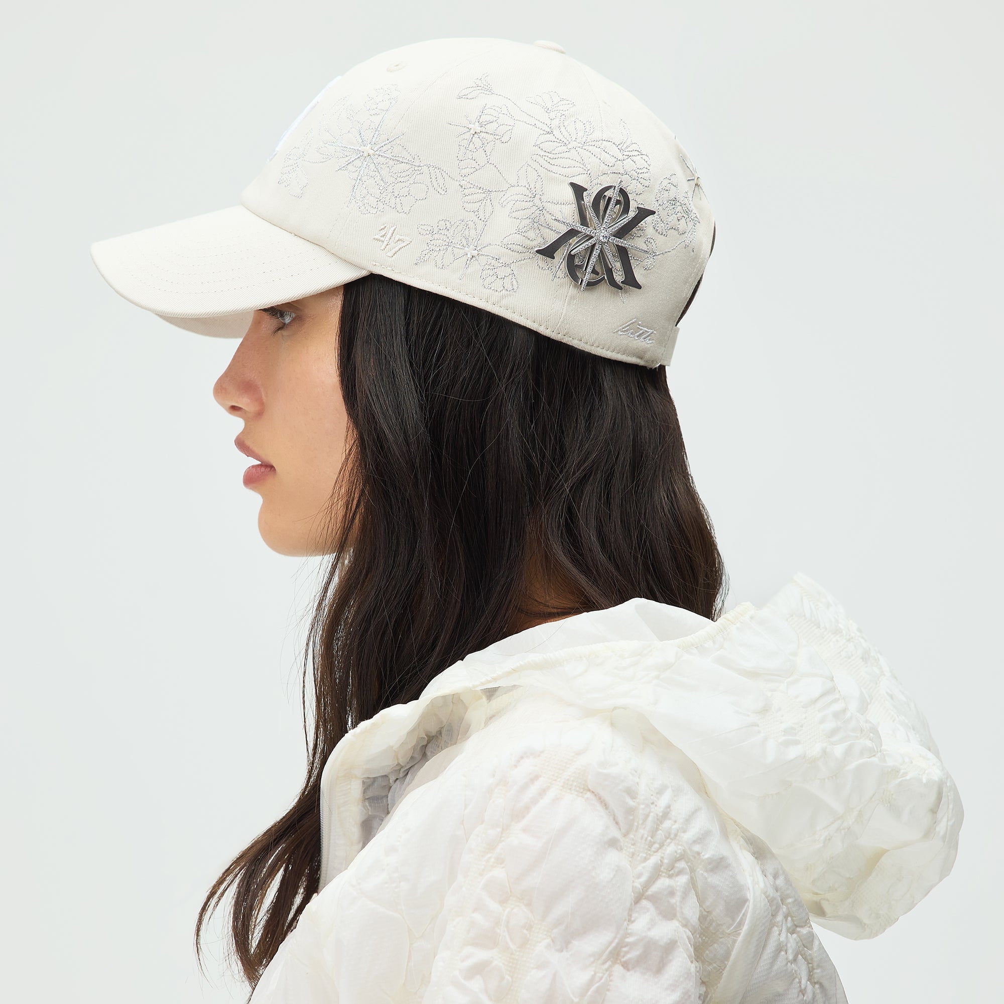 Lisa for Kith Women Crest Brooch　ブローチ Lisa for Kith Women Crest Brooch - Silver – Kith Japan