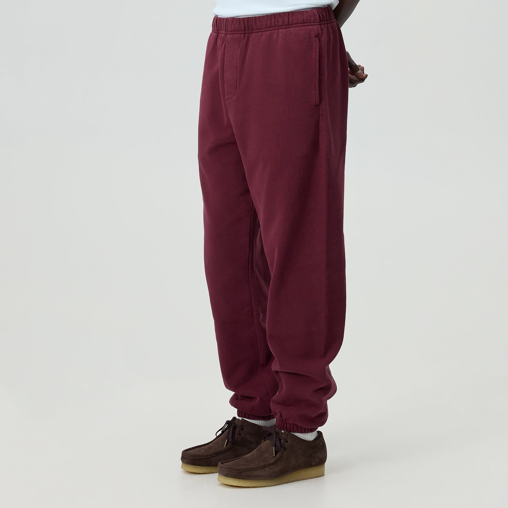 Kith Nelson Sweatpant - Magma – Kith Japan