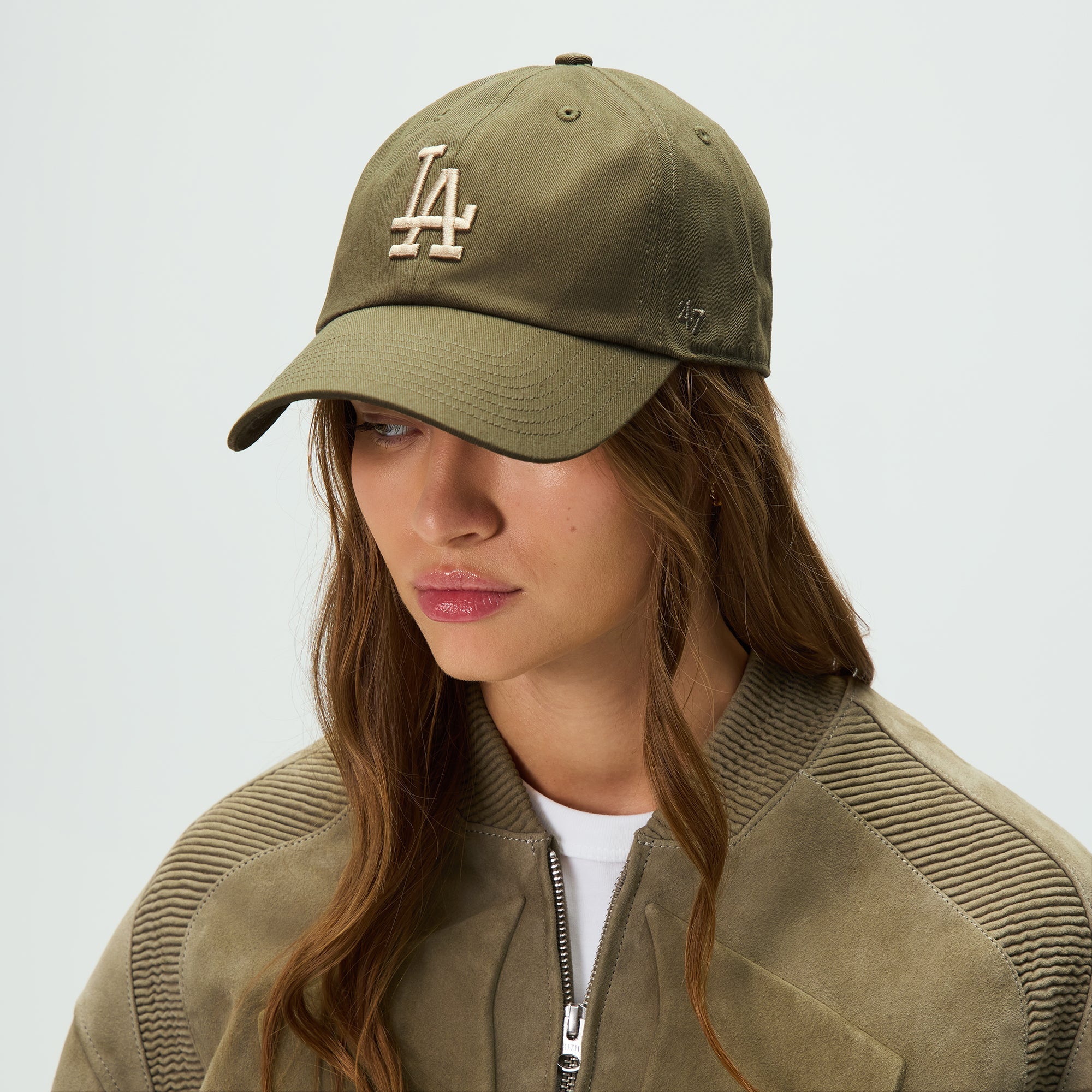 Kith レザー ロゴキャップ ブラウン Kith Velvet Patina Bay Low Pinch Crown Snapback - Clever – Kith Europe