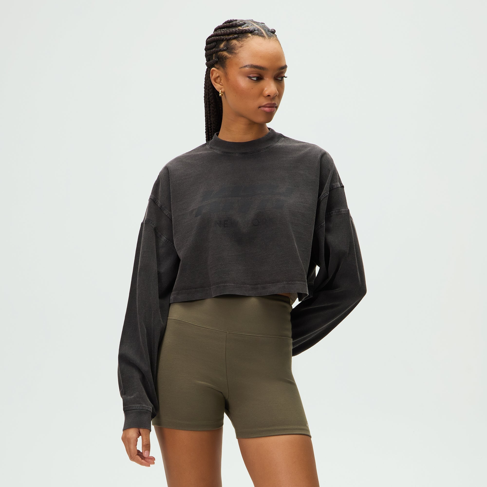 Kith Women Jasper Swift Long Sleeve - Black – Kith Japan