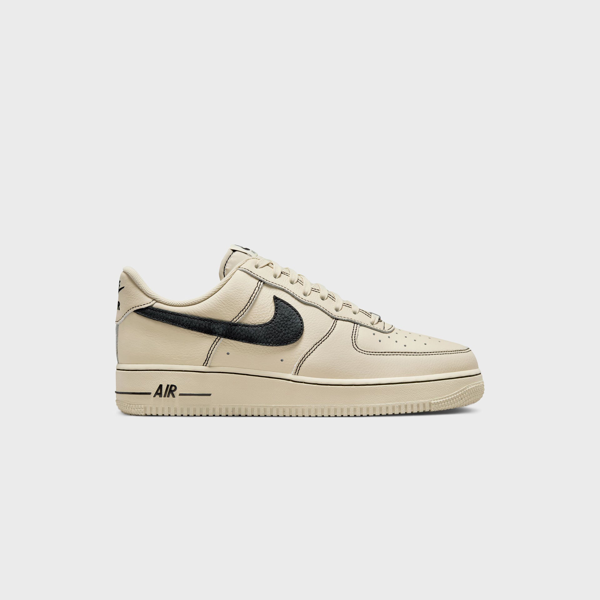 Nike Air Force 1 '07 LV8 - Khaki