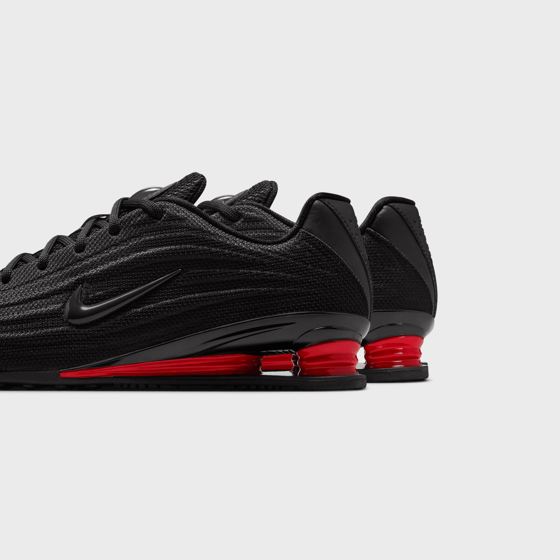Nike WMNS Shox Z - Black / University Red
