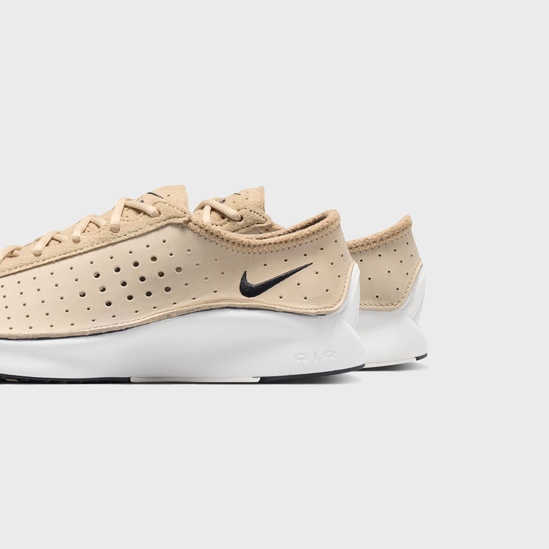 Nike WMNS Air Superfly - Linen / Sail / Black