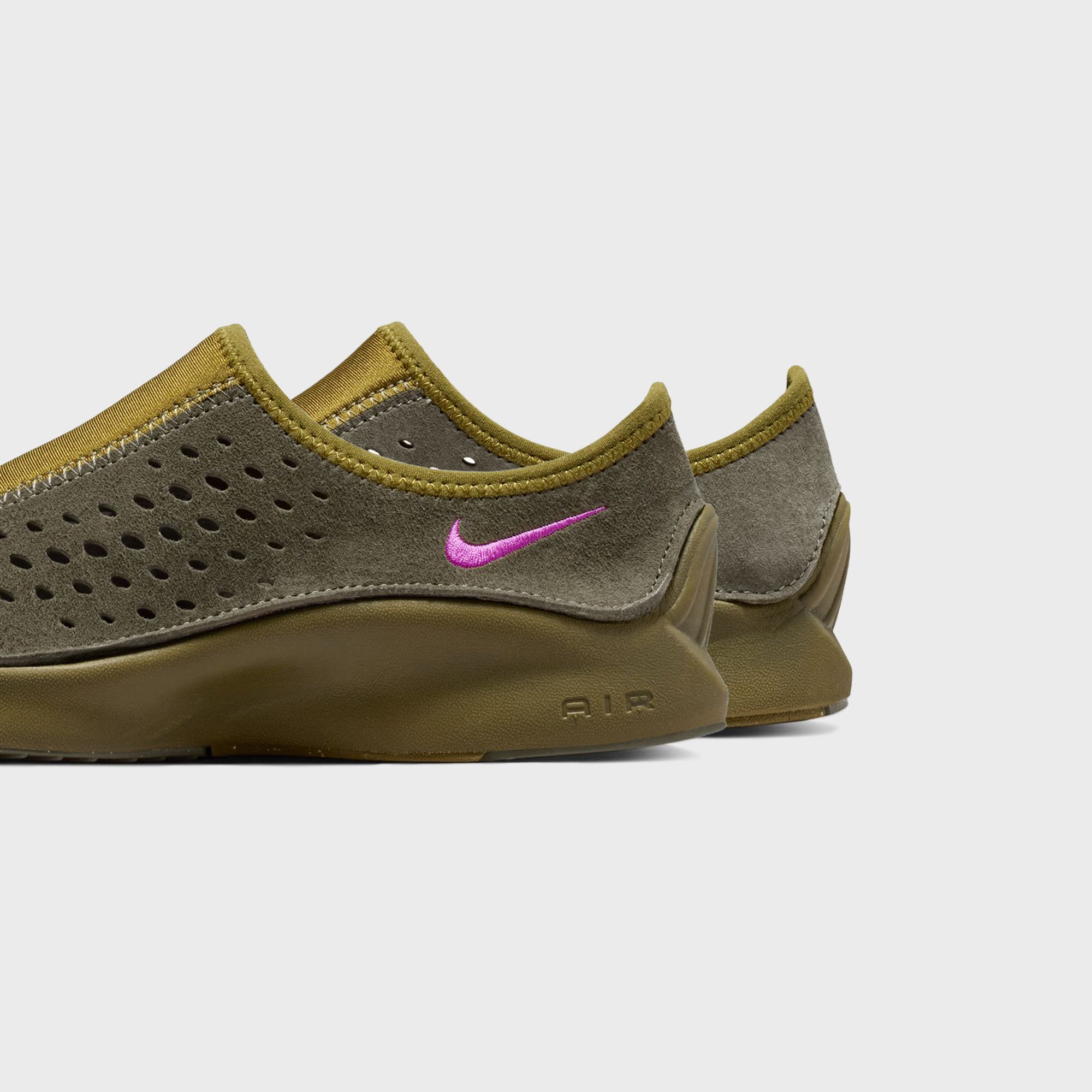 Nike W Superfly Moc - Olive – Kith Japan